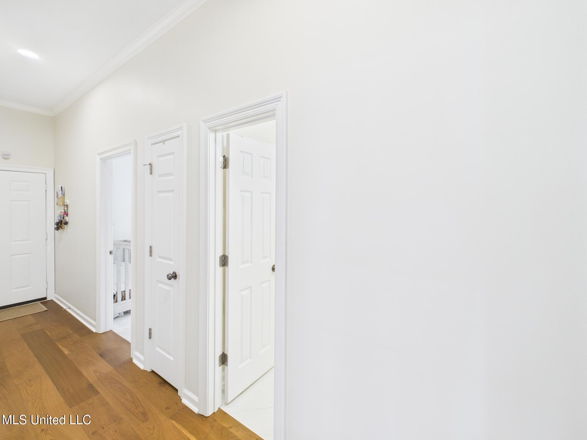 207 Geneva Boulevard Property Photo 17