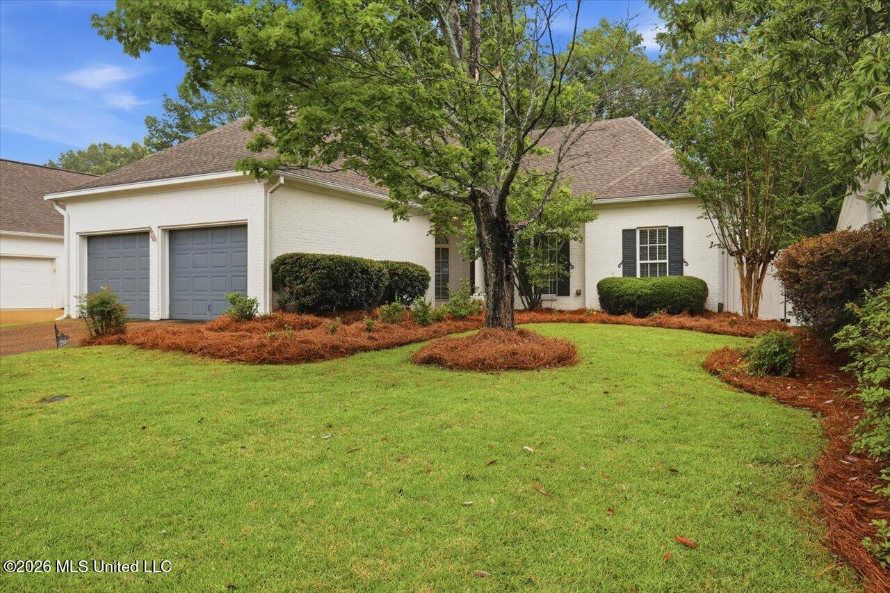 208 Geneva Boulevard Property Photo 2