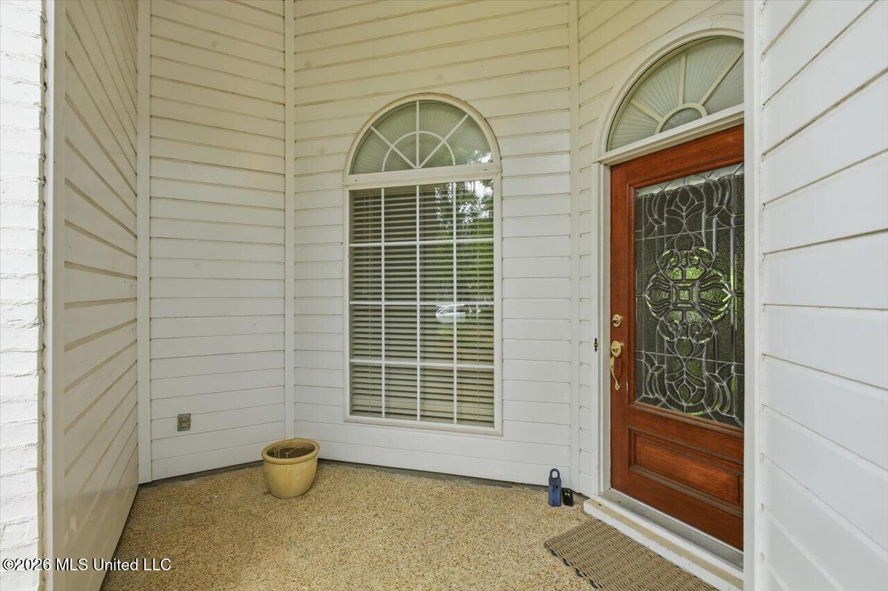 208 Geneva Boulevard Property Photo 6