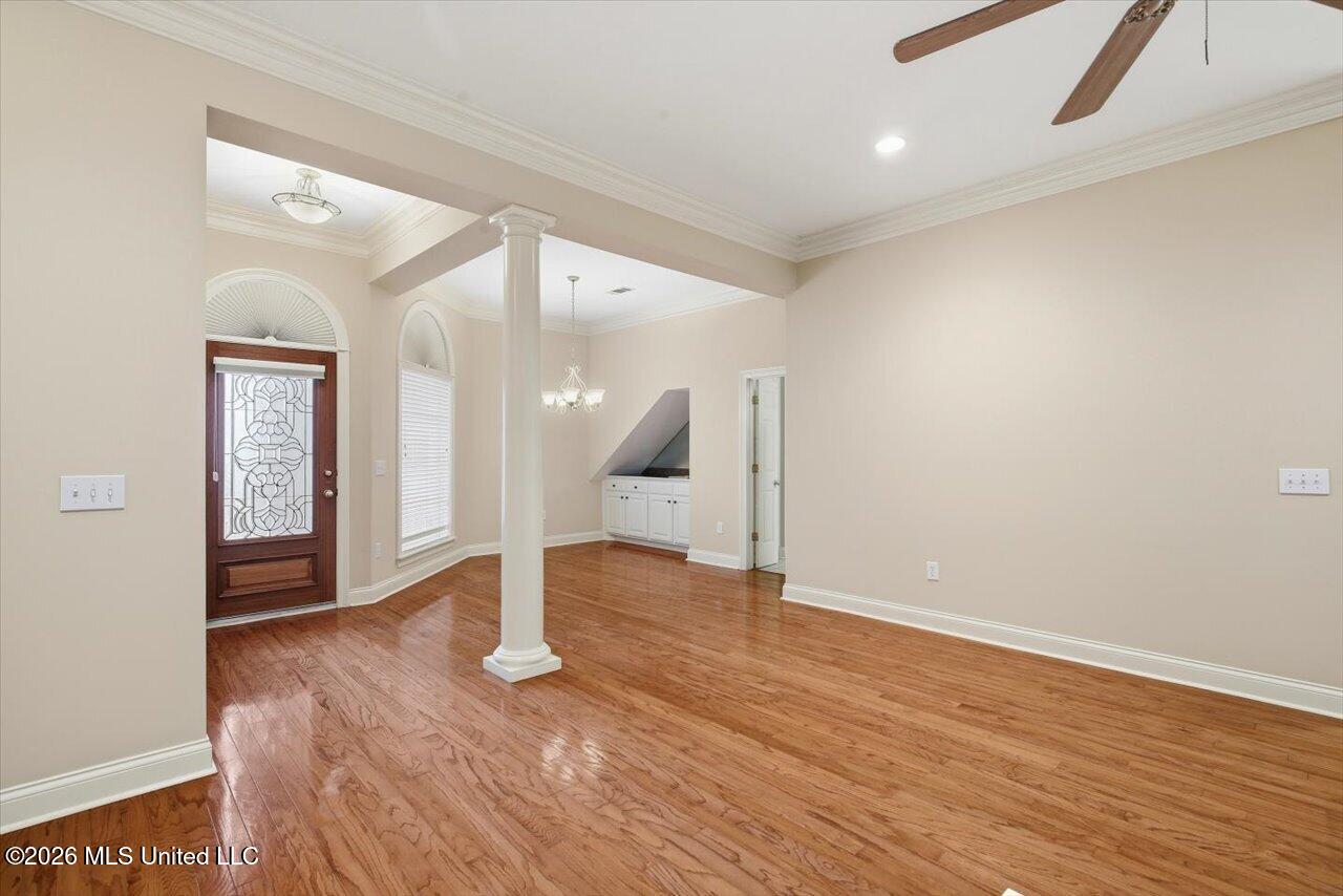 208 Geneva Boulevard Property Photo 11