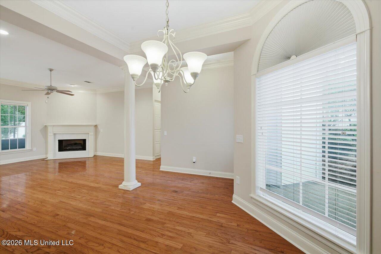 208 Geneva Boulevard Property Photo 17