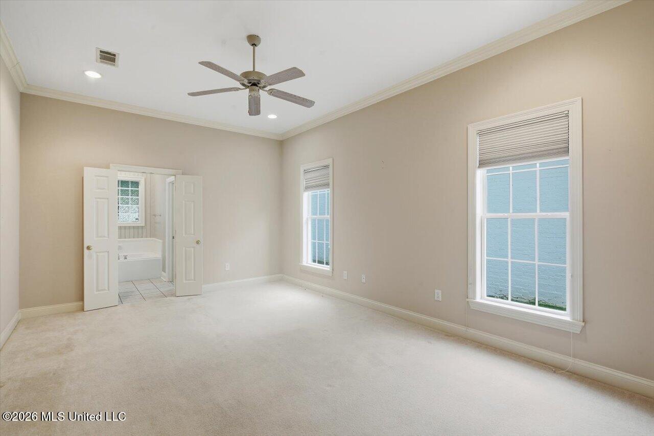 208 Geneva Boulevard Property Photo 22