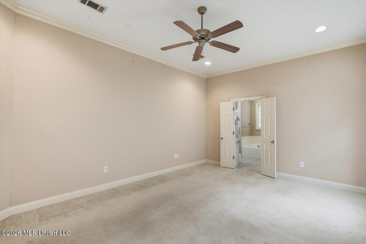 208 Geneva Boulevard Property Photo 23
