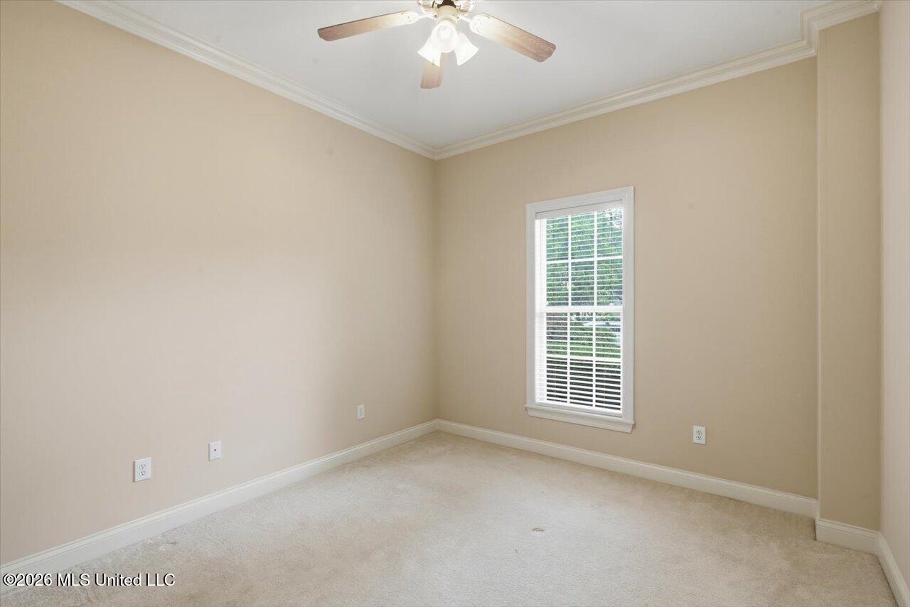 208 Geneva Boulevard Property Photo 33