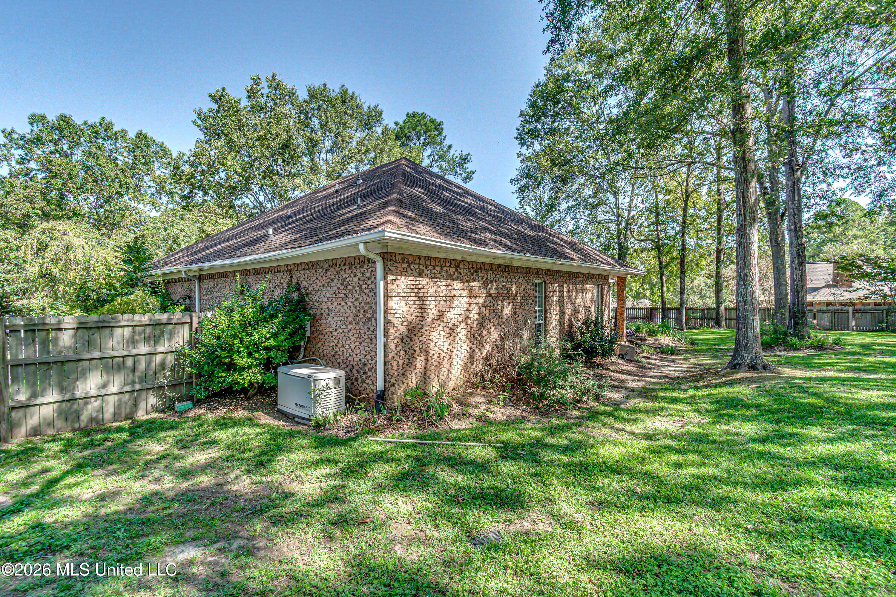 204 Woodrun Drive Property Photo 4