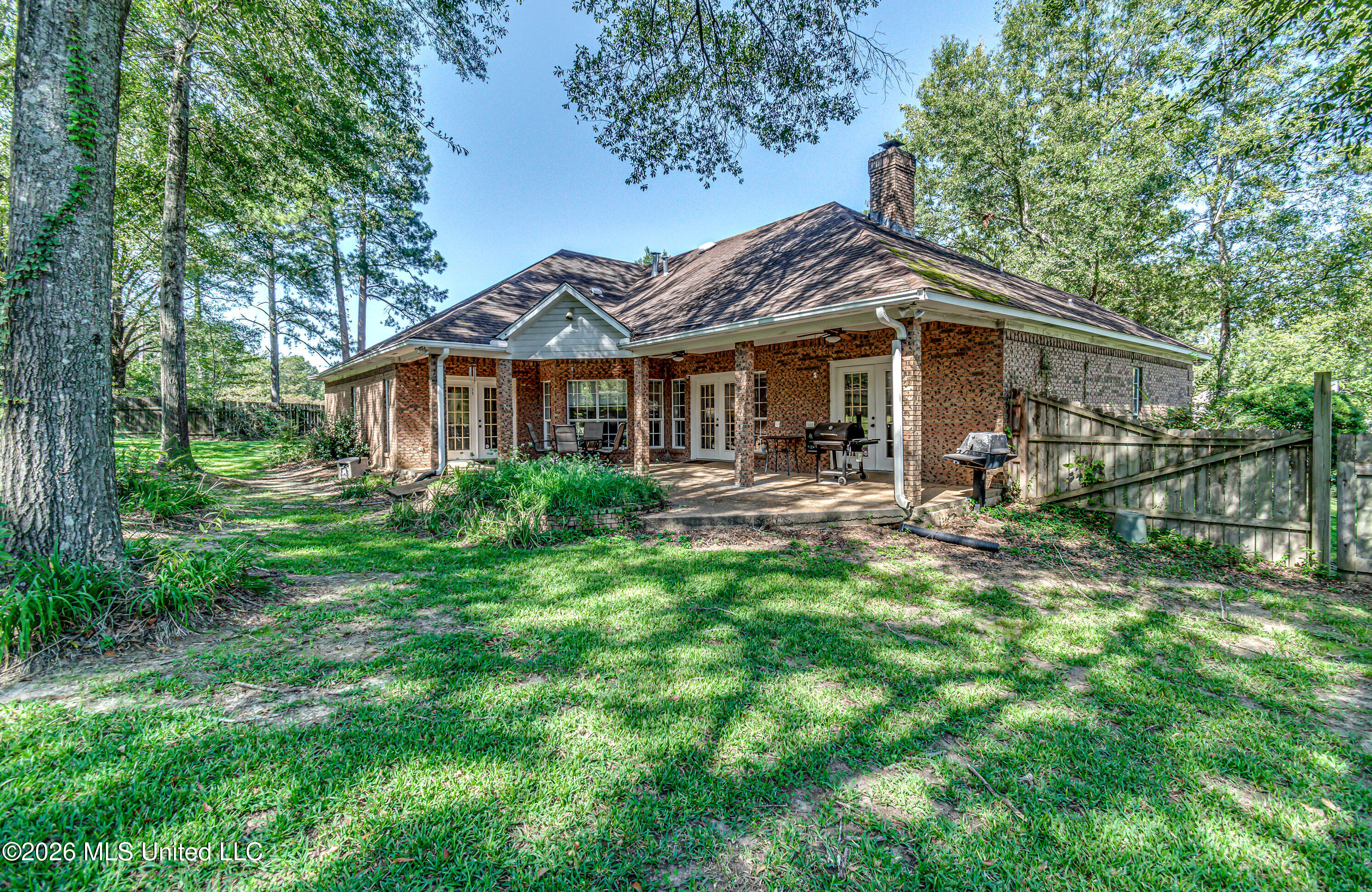 204 Woodrun Drive Property Photo 6