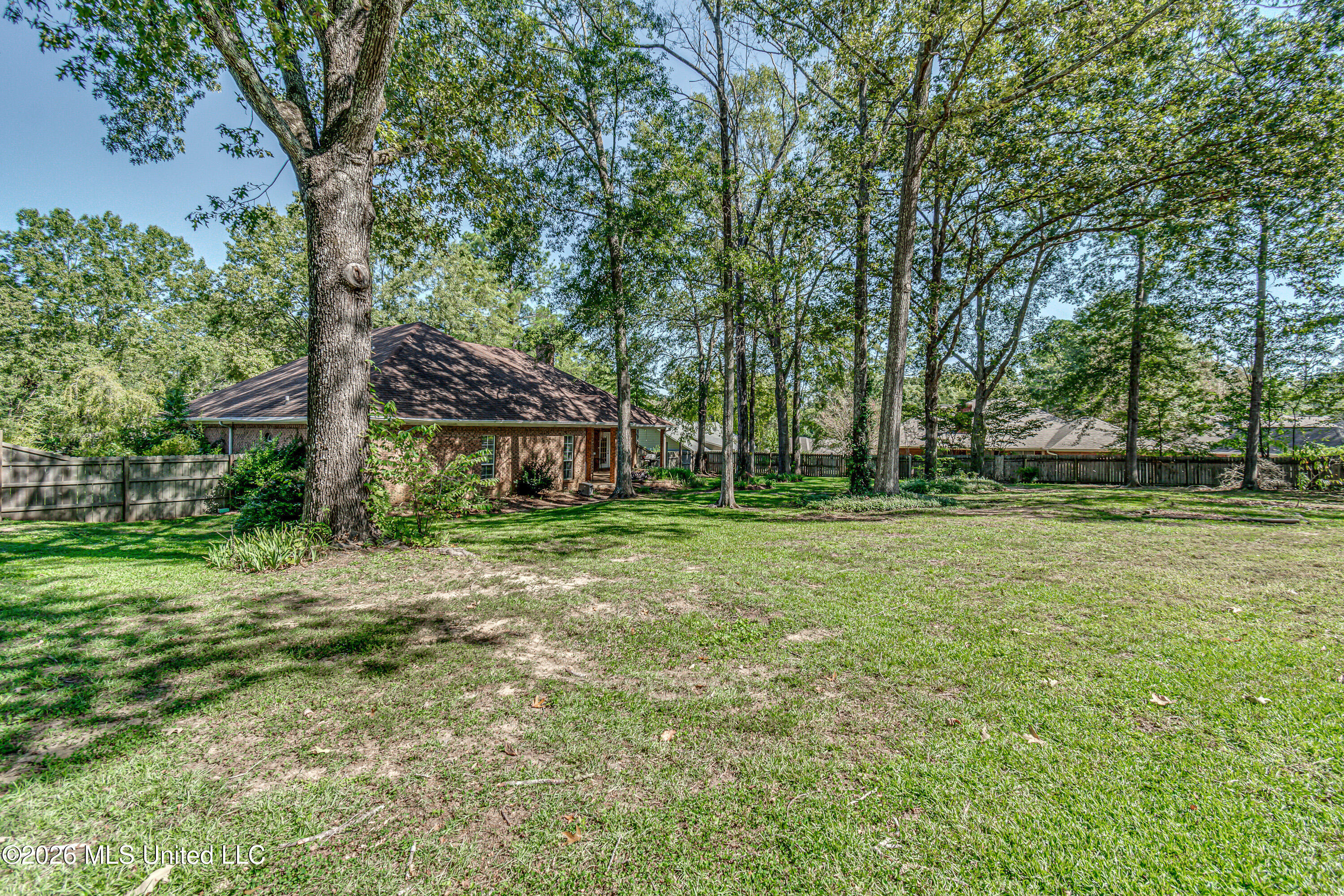 204 Woodrun Drive Property Photo 10