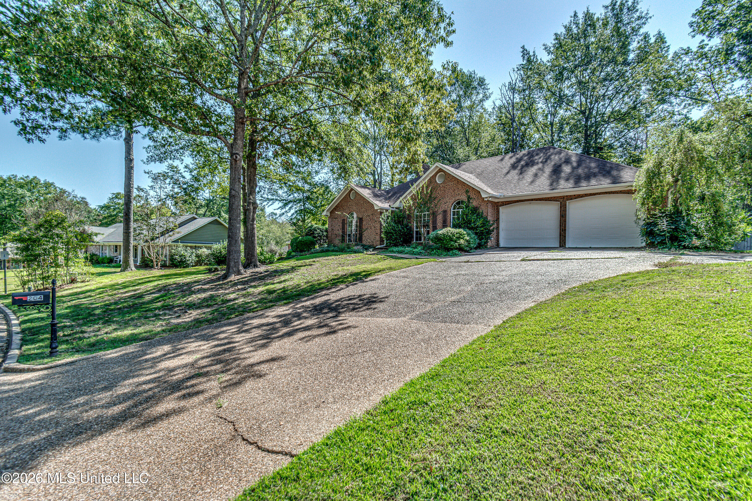 204 Woodrun Drive Property Photo 15