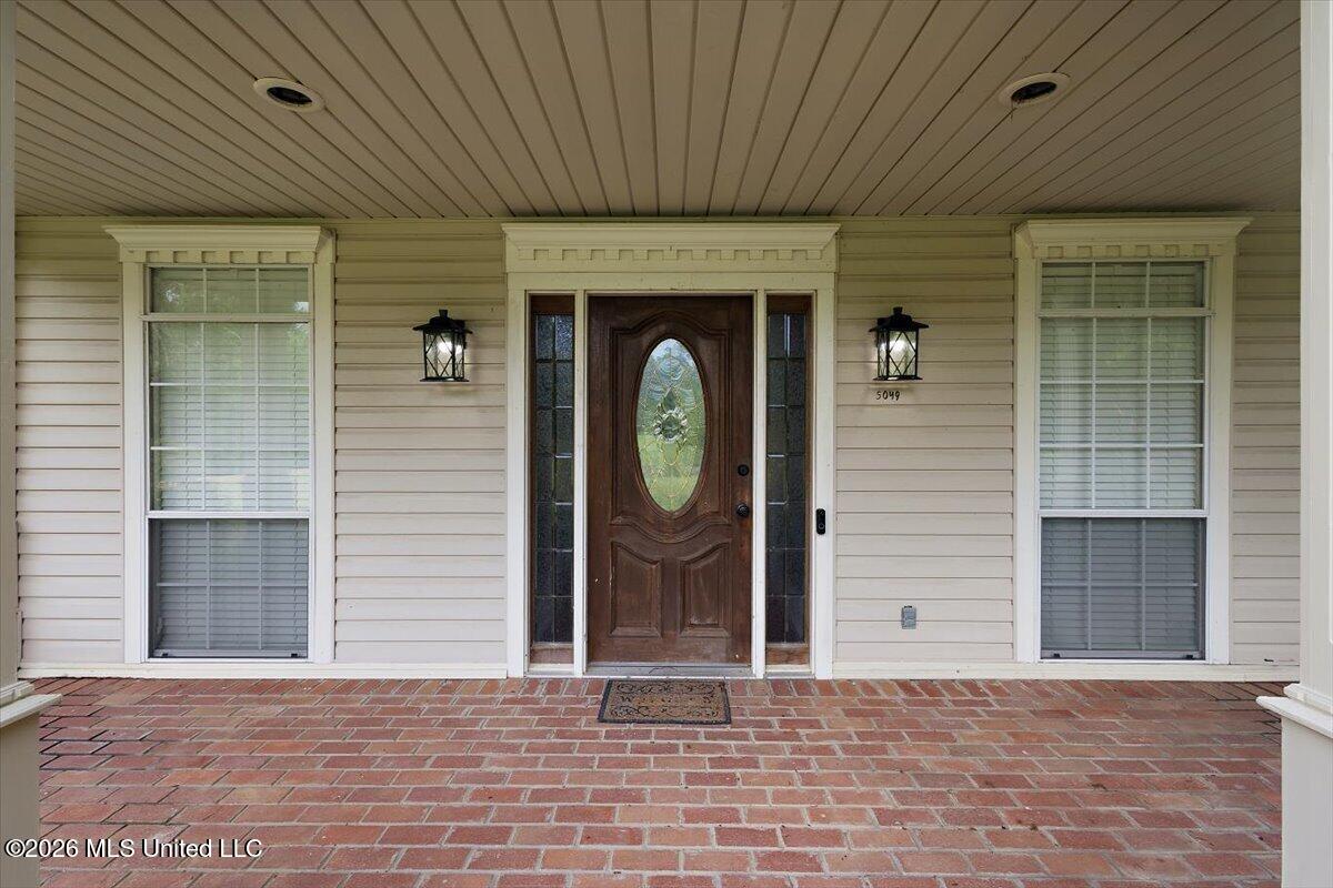 5049 Springridge Road Property Photo 3