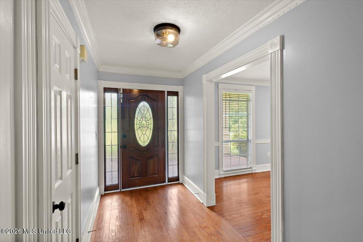 5049 Springridge Road Property Photo 4