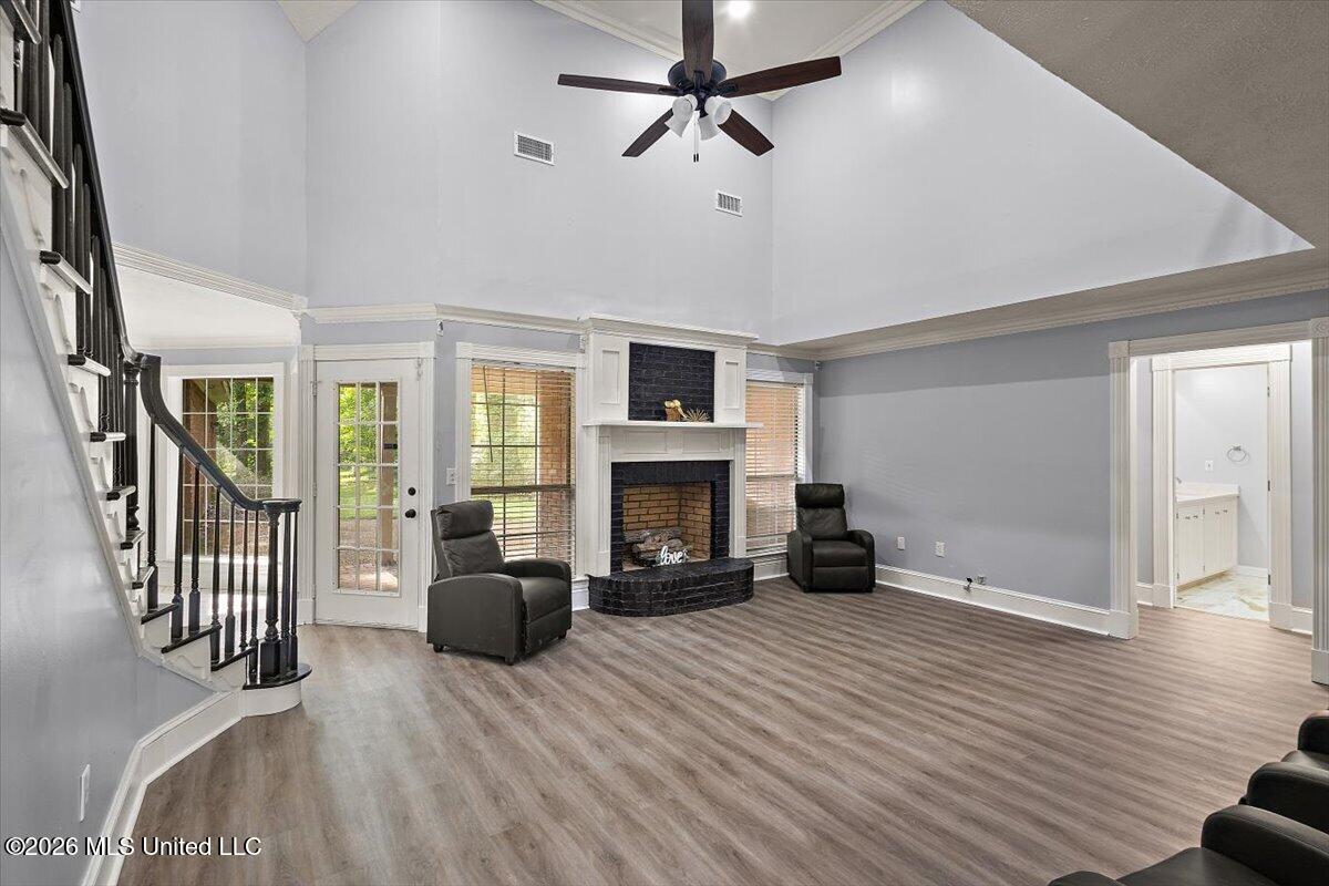 5049 Springridge Road Property Photo 8