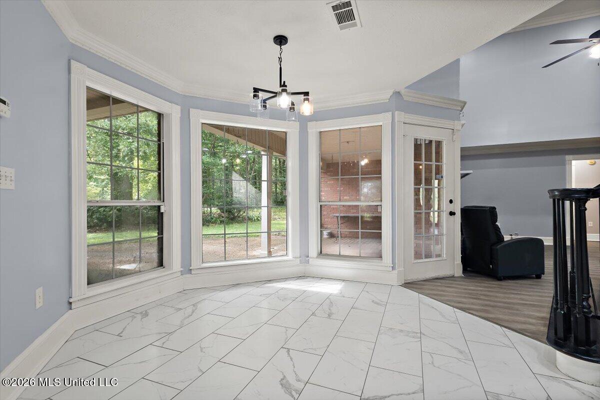 5049 Springridge Road Property Photo 12