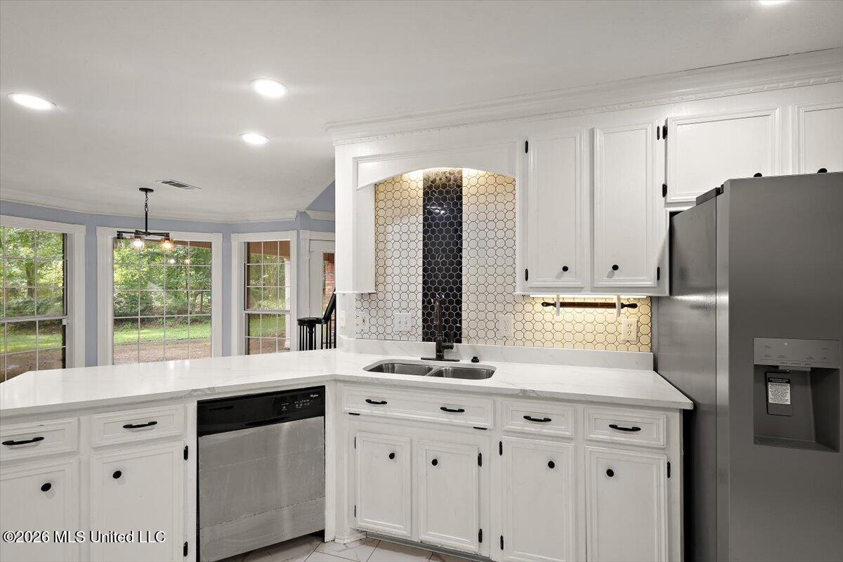 5049 Springridge Road Property Photo 17