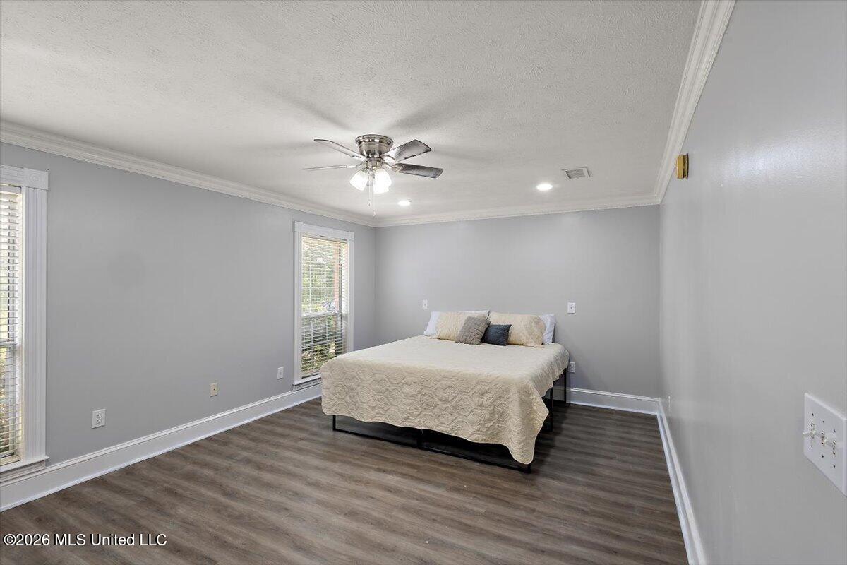 5049 Springridge Road Property Photo 18