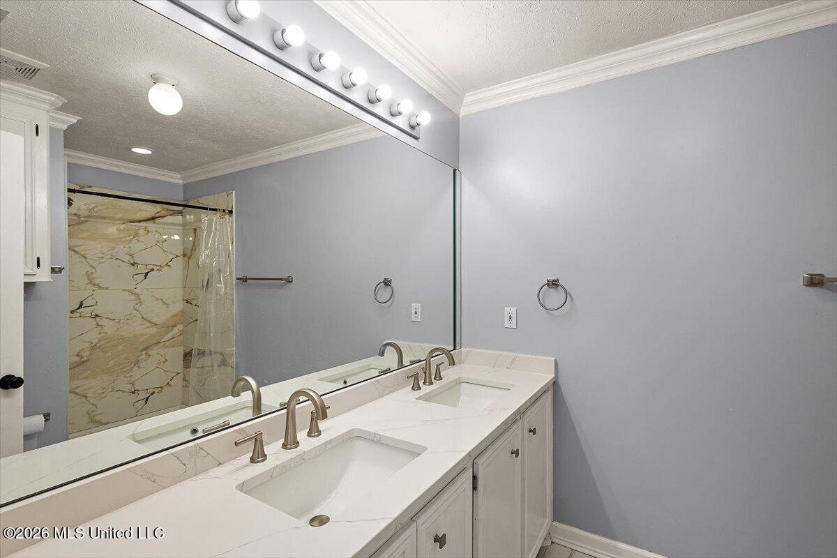 5049 Springridge Road Property Photo 28