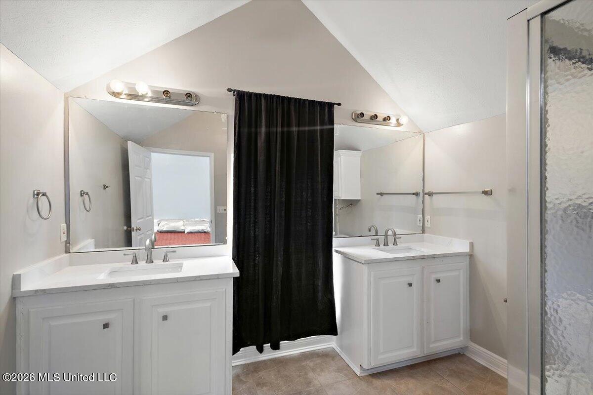 5049 Springridge Road Property Photo 35