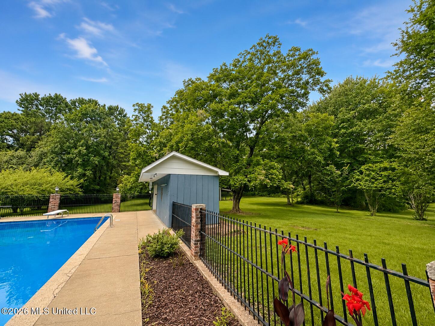 657 Simpson Highway 149 Property Photo 12