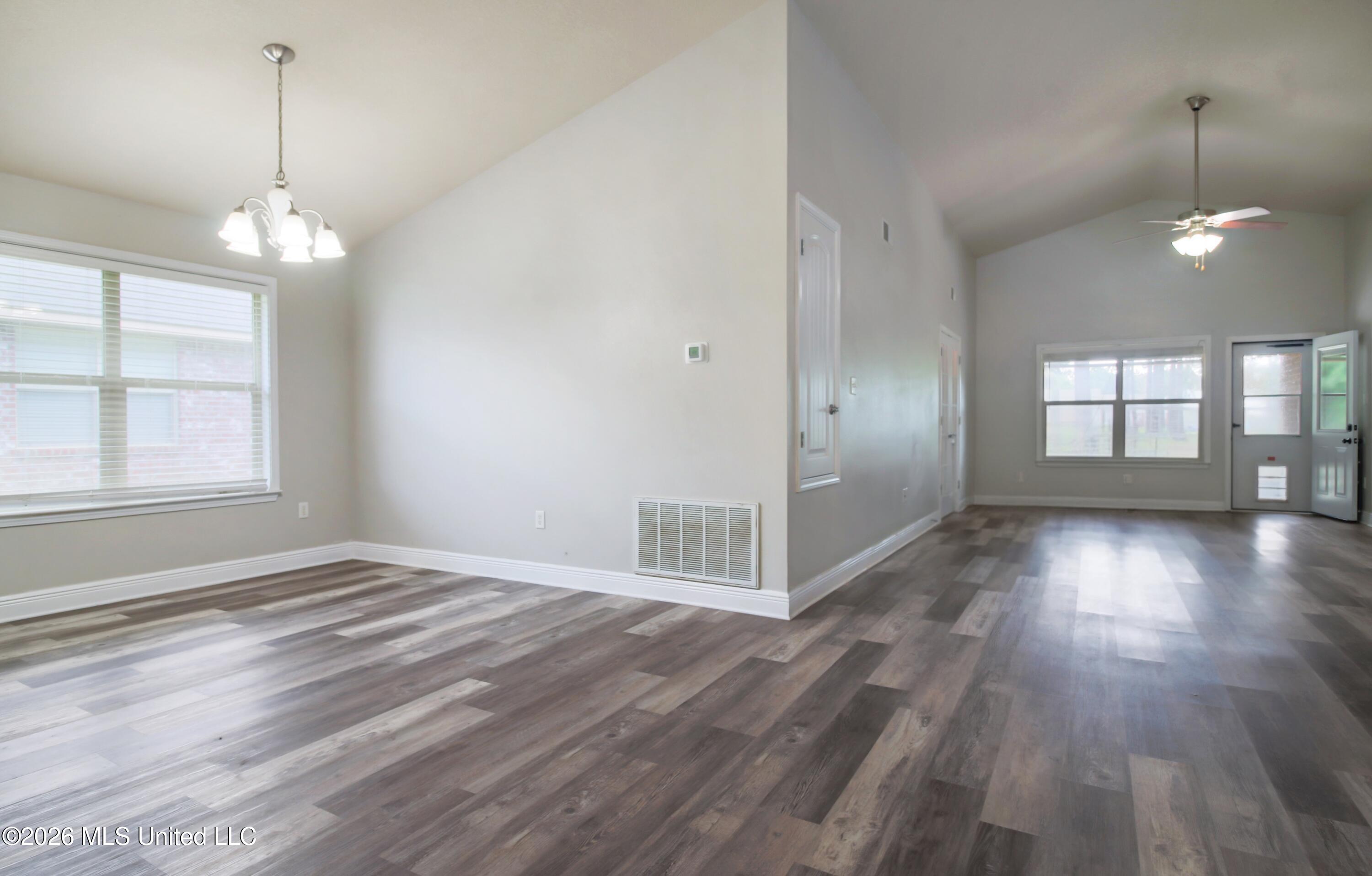 14674 Canal Crossing Boulevard Property Photo 5