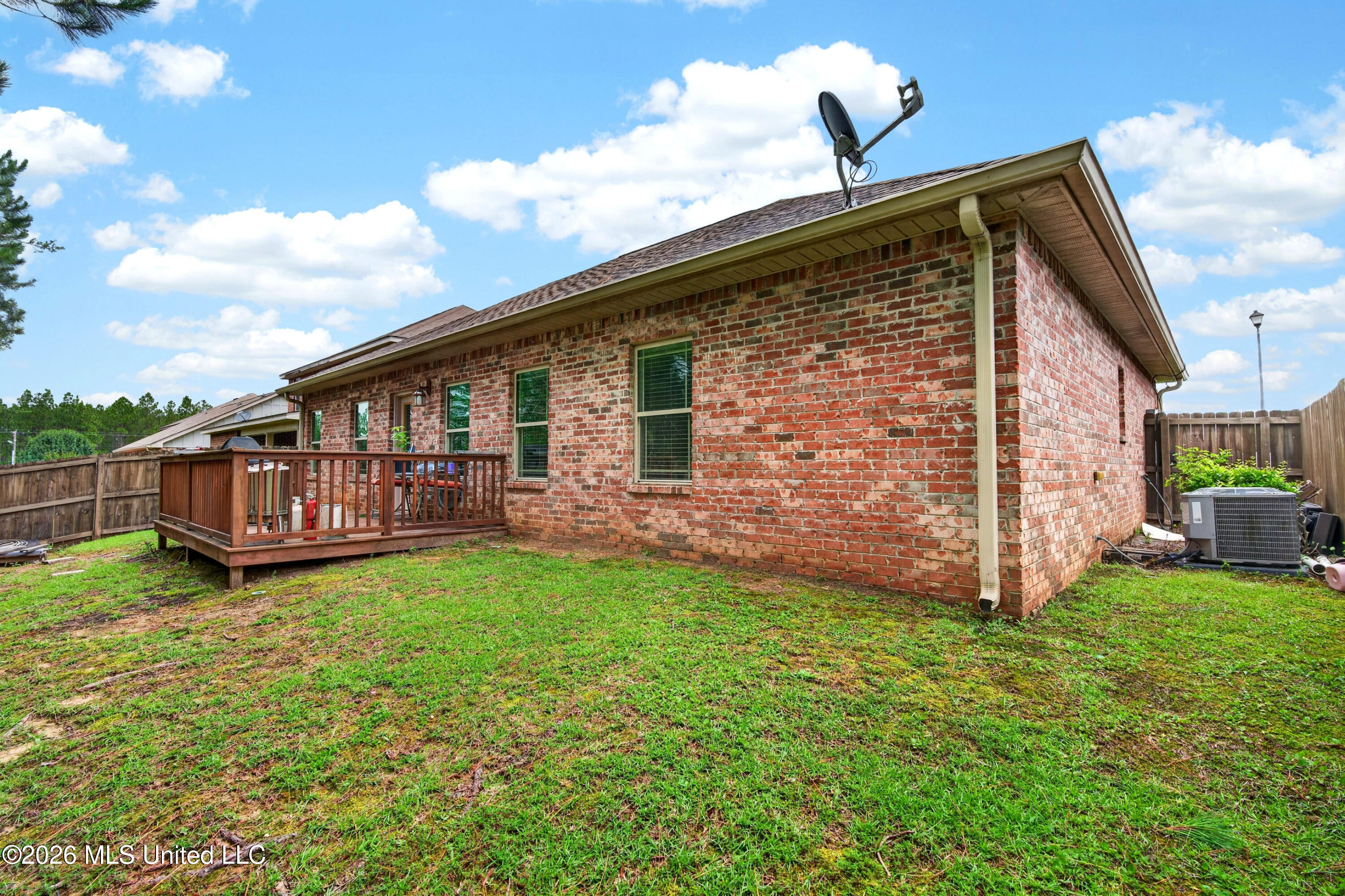 14949 Calcutta Drive Property Photo 3