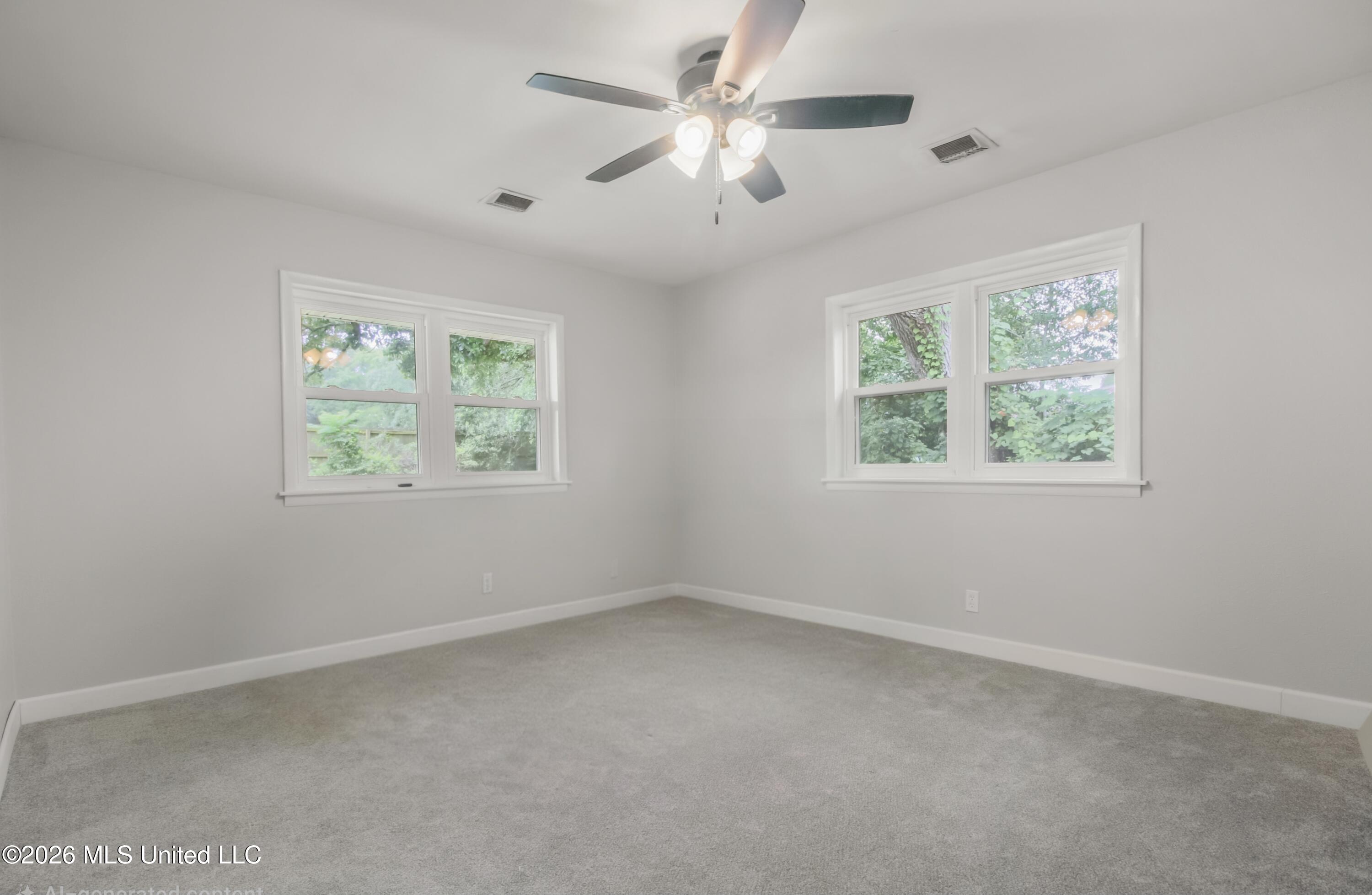 325 Oakridge Circle Property Photo 15