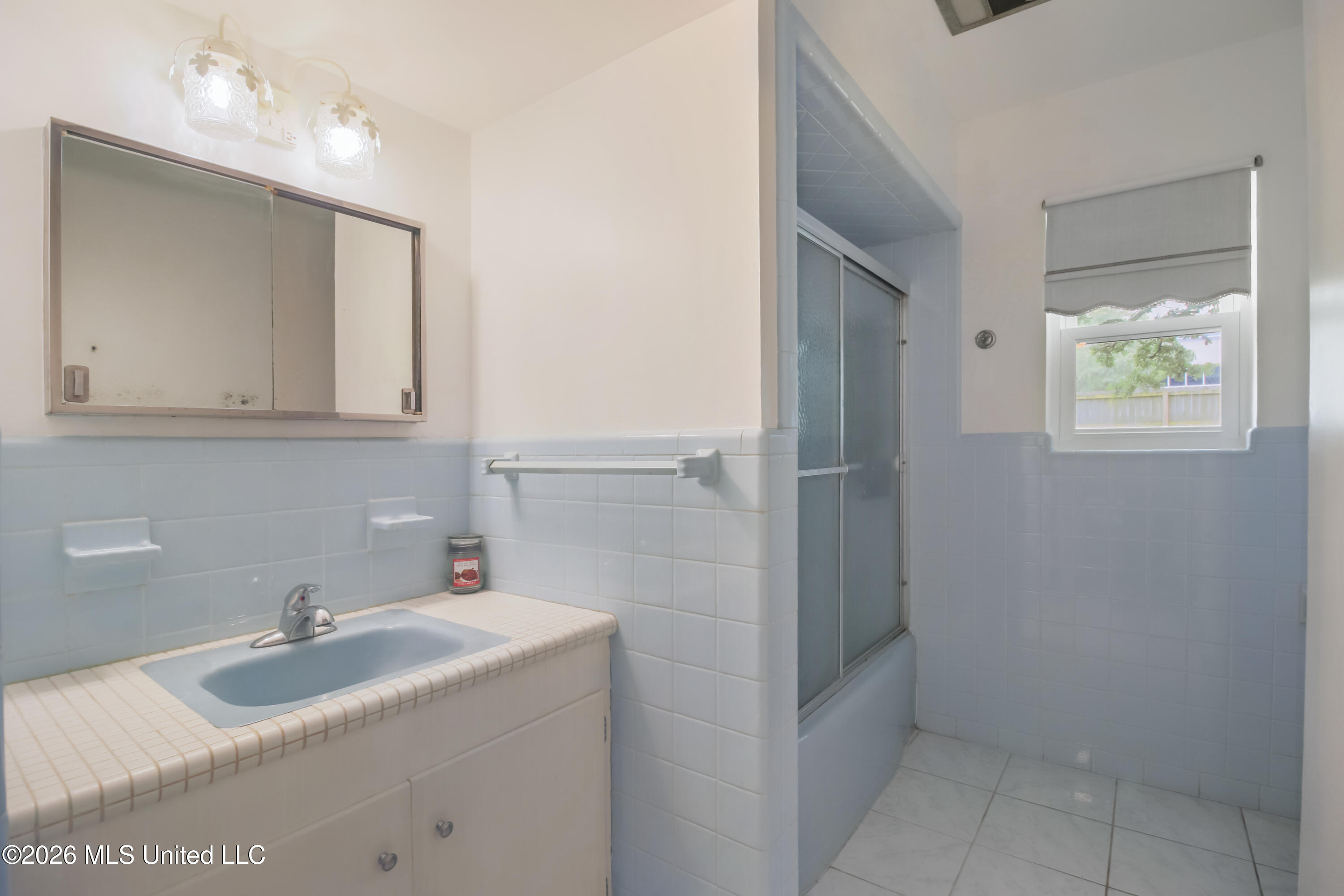 325 Oakridge Circle Property Photo 20