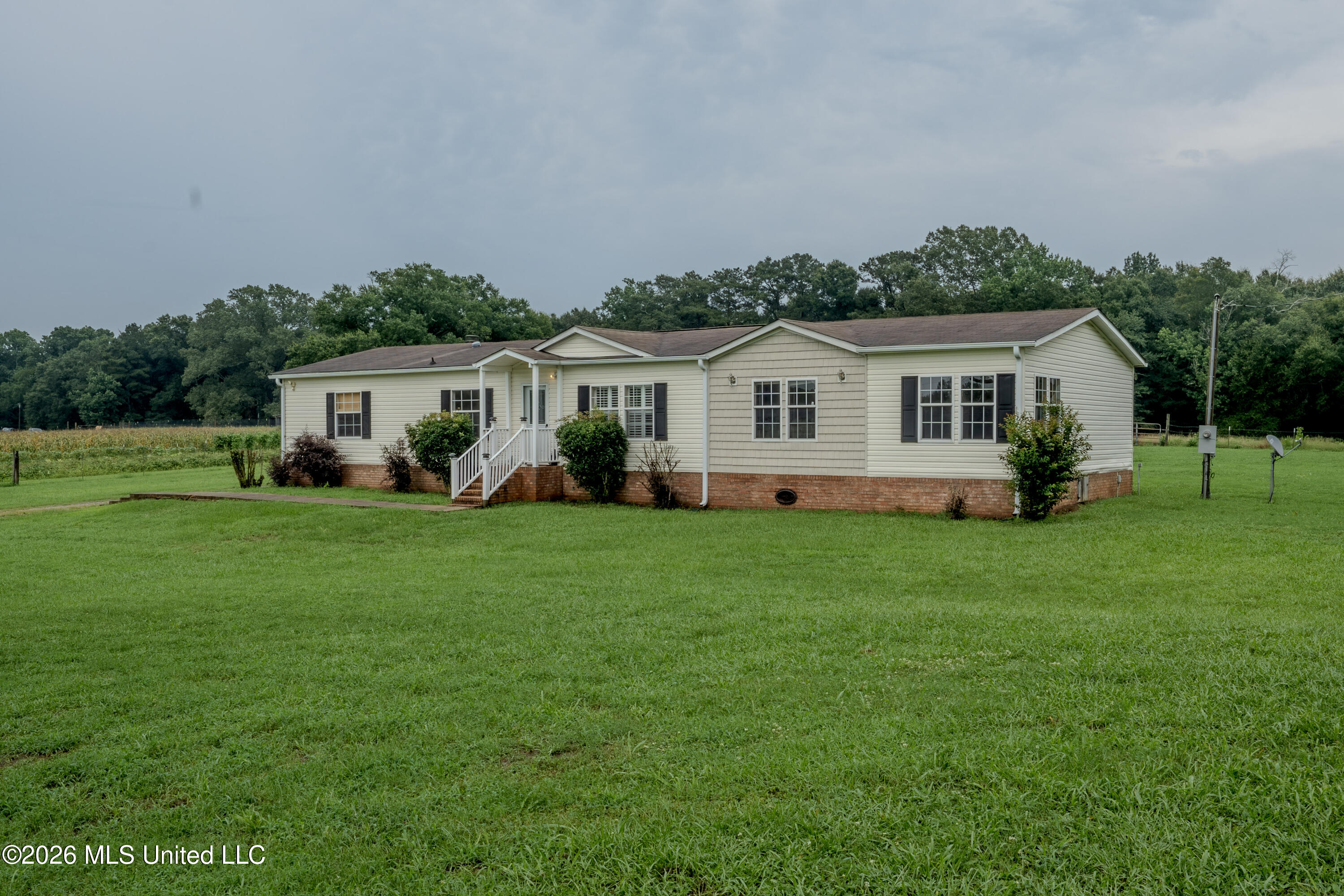 749 J Burnham Road Property Photo 1
