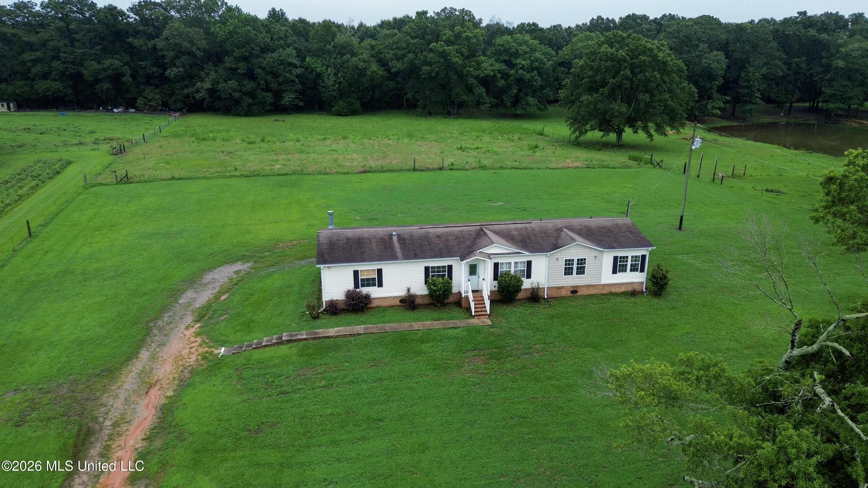 749 J Burnham Road Property Photo 2