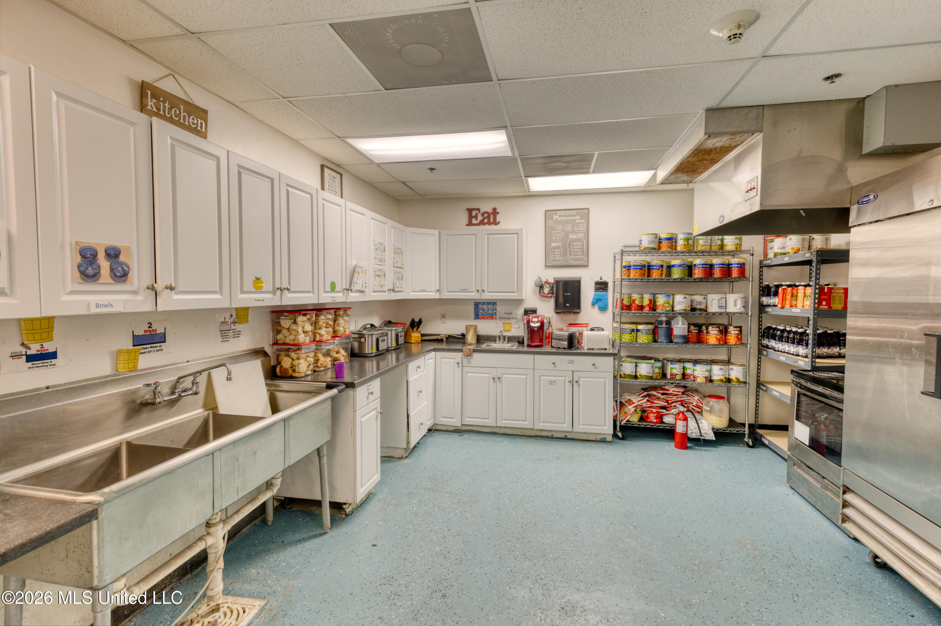 615 Howard Avenue Property Photo 15