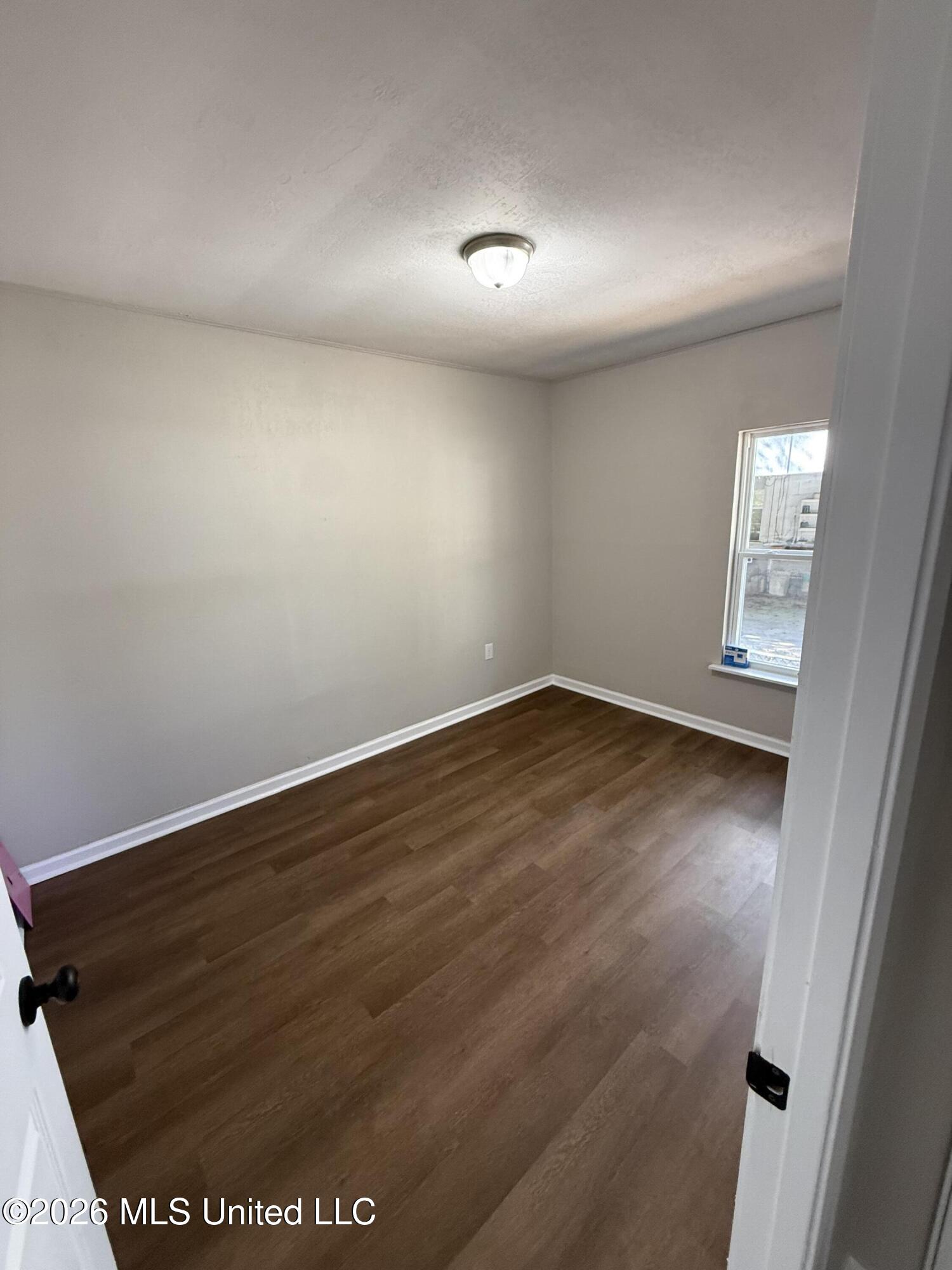 1811 Wilson Avenue Property Photo 6