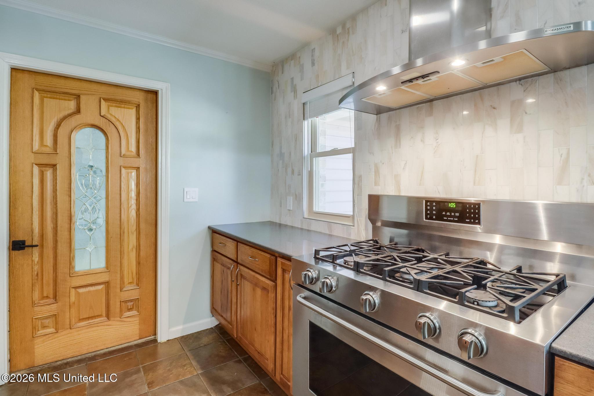 11201 Creek Drive Property Photo 17