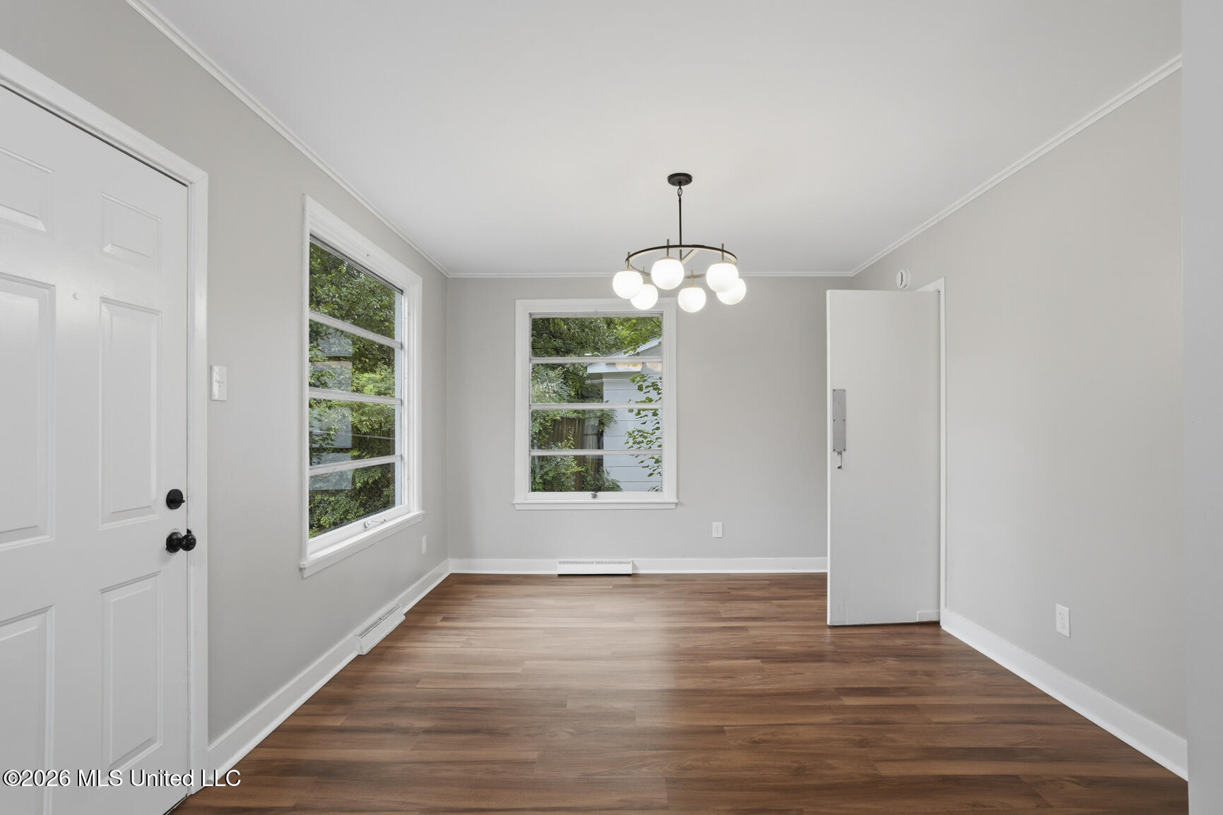 4546 Meadowridge Drive Property Photo 8