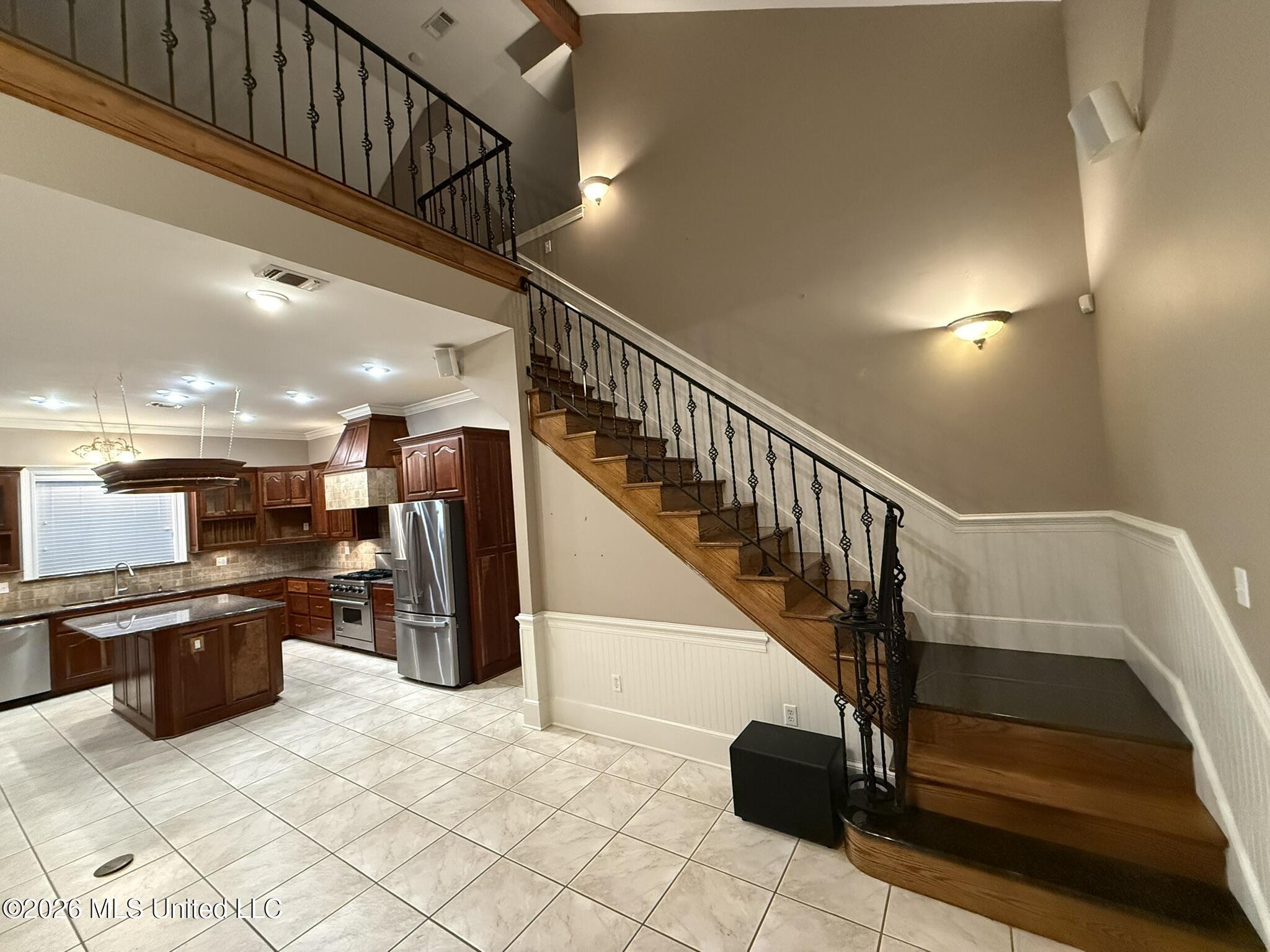 3112 S Holden Drive Property Photo 12