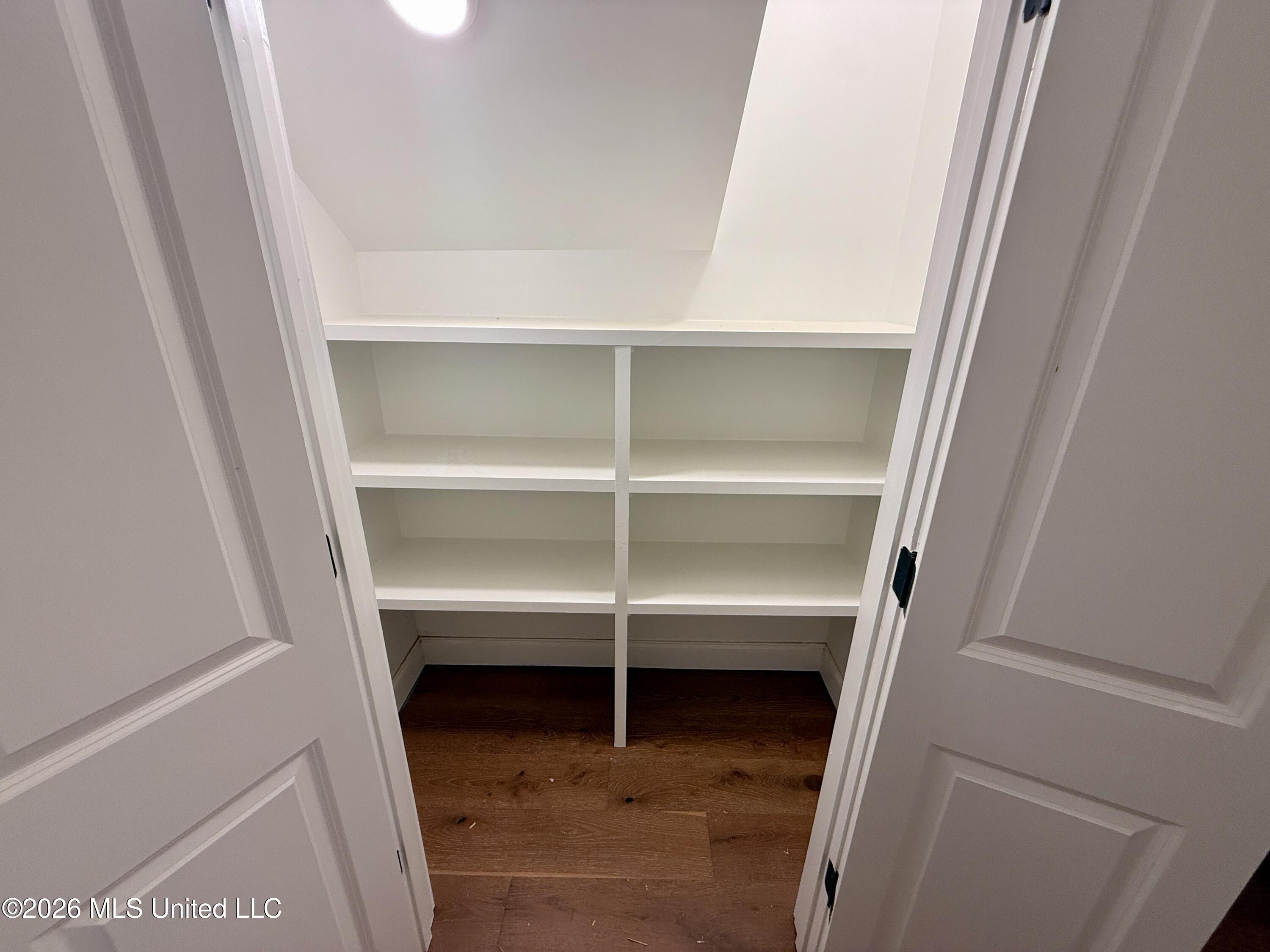 825 E Quitman Court Property Photo 12