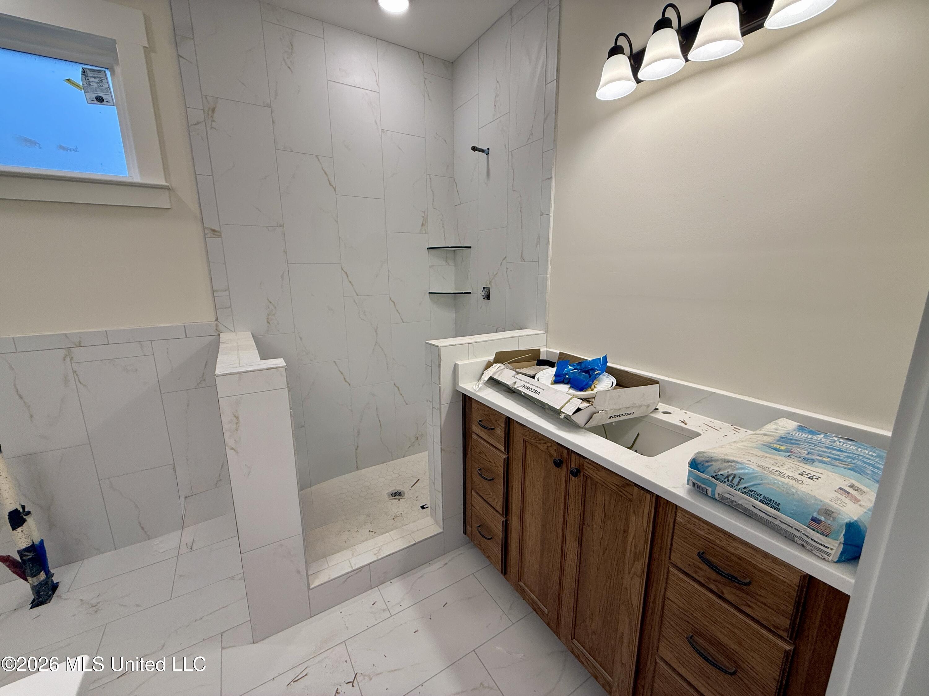 825 E Quitman Court Property Photo 14