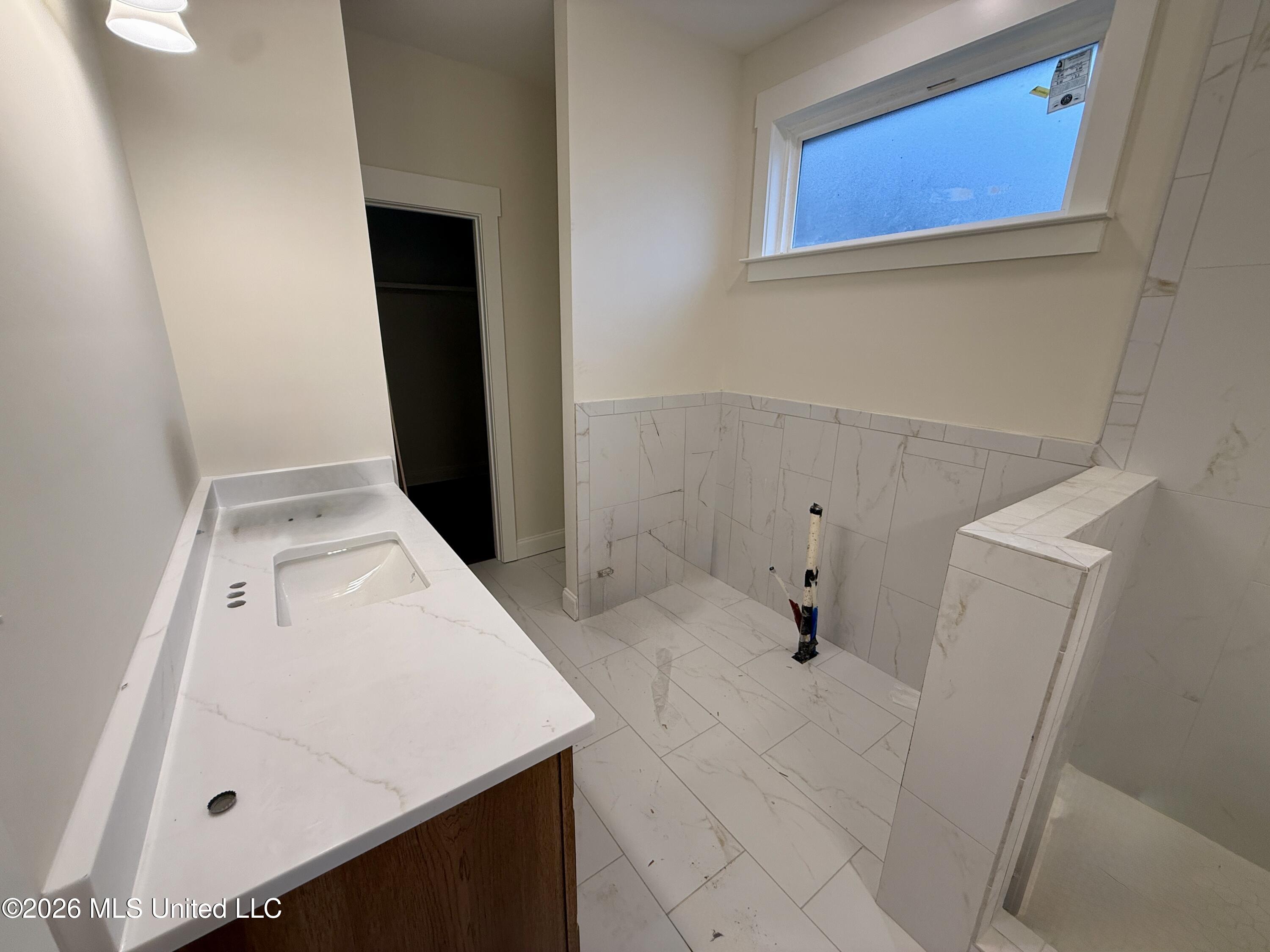 825 E Quitman Court Property Photo 15
