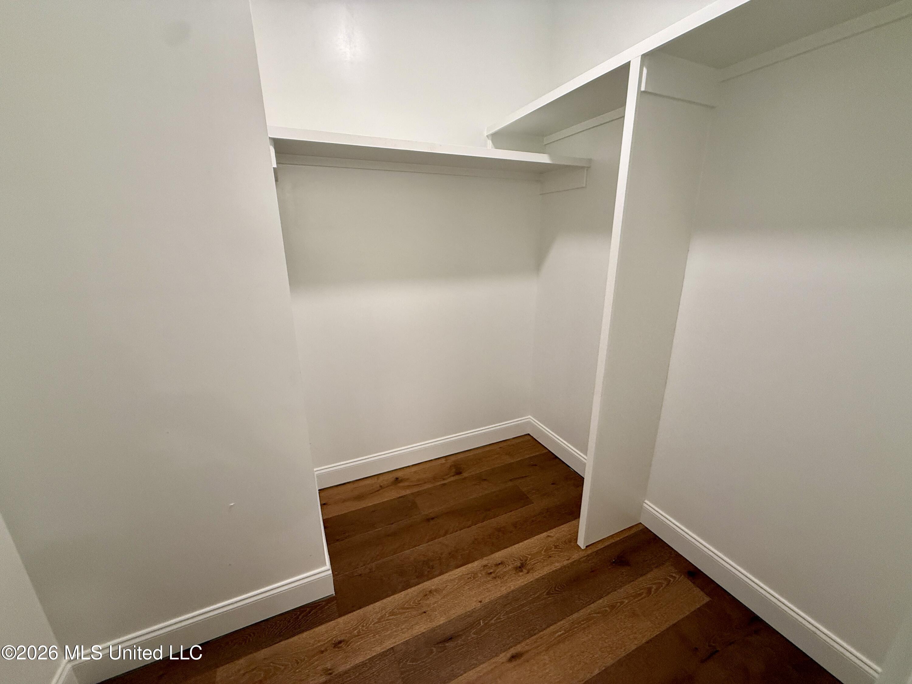 825 E Quitman Court Property Photo 16