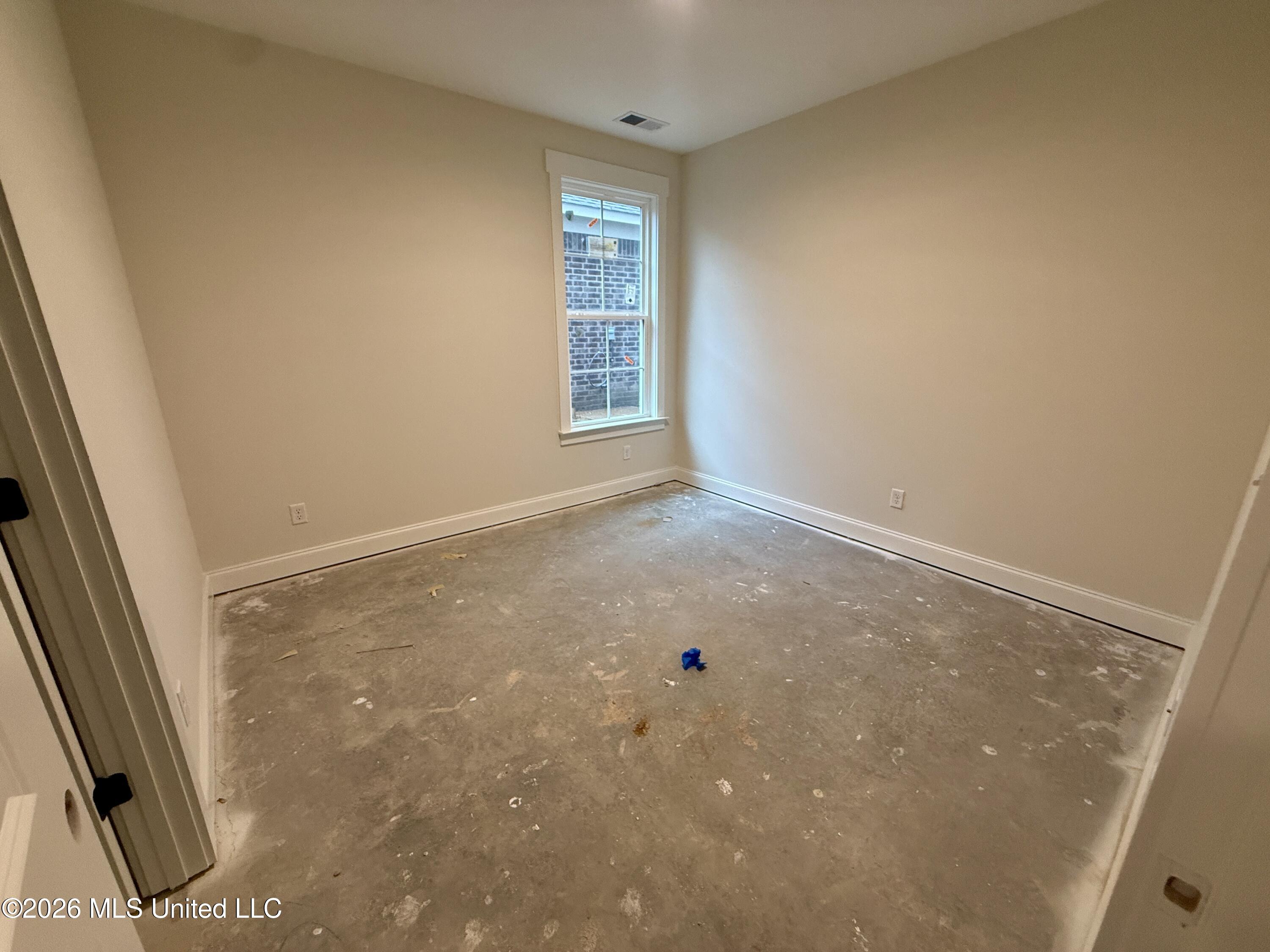 825 E Quitman Court Property Photo 18