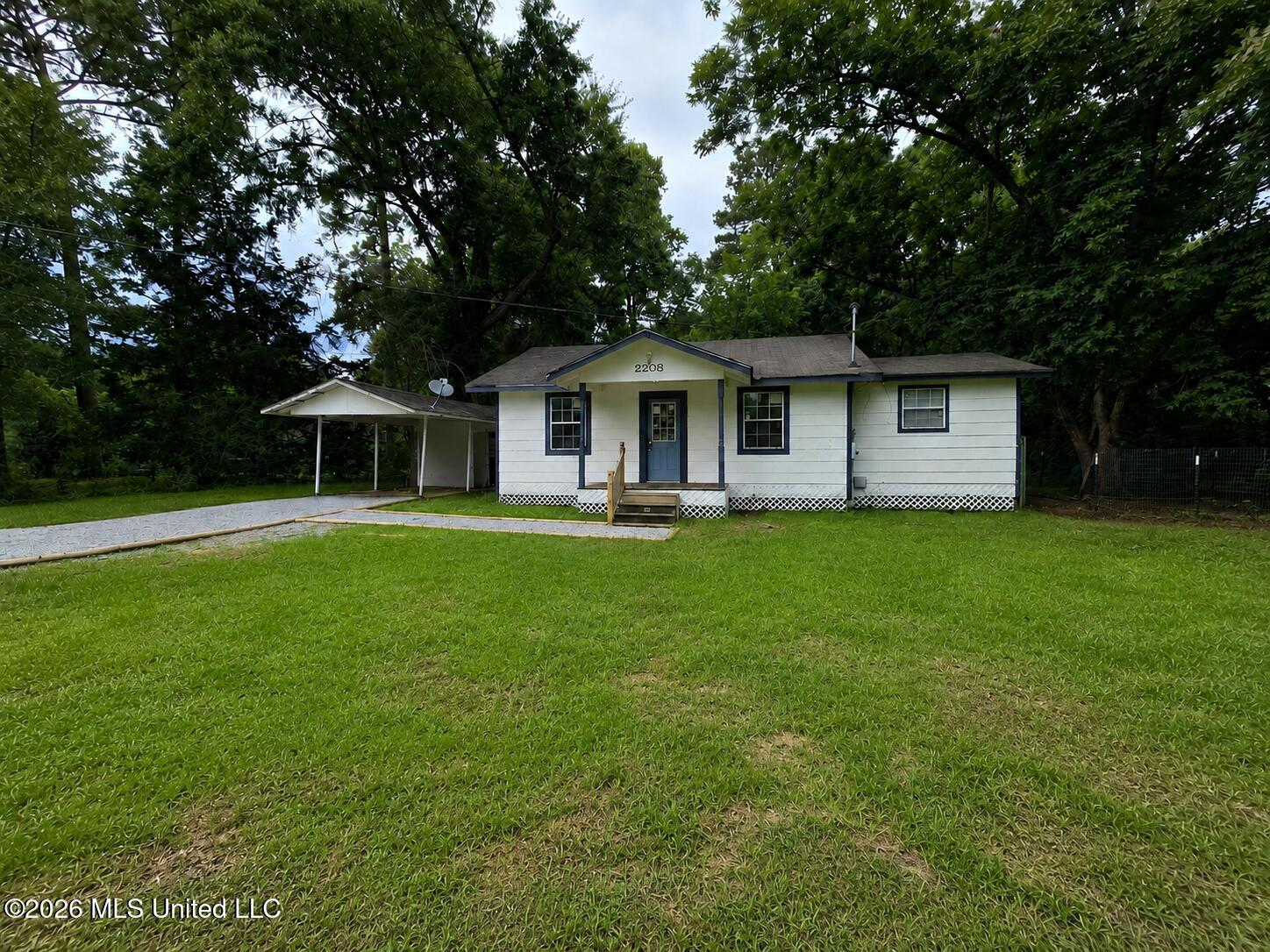2208 Glendale Avenue Property Photo 1
