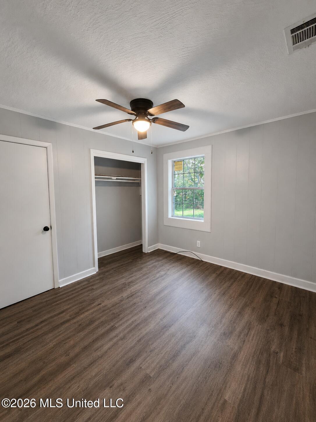 2208 Glendale Avenue Property Photo 8