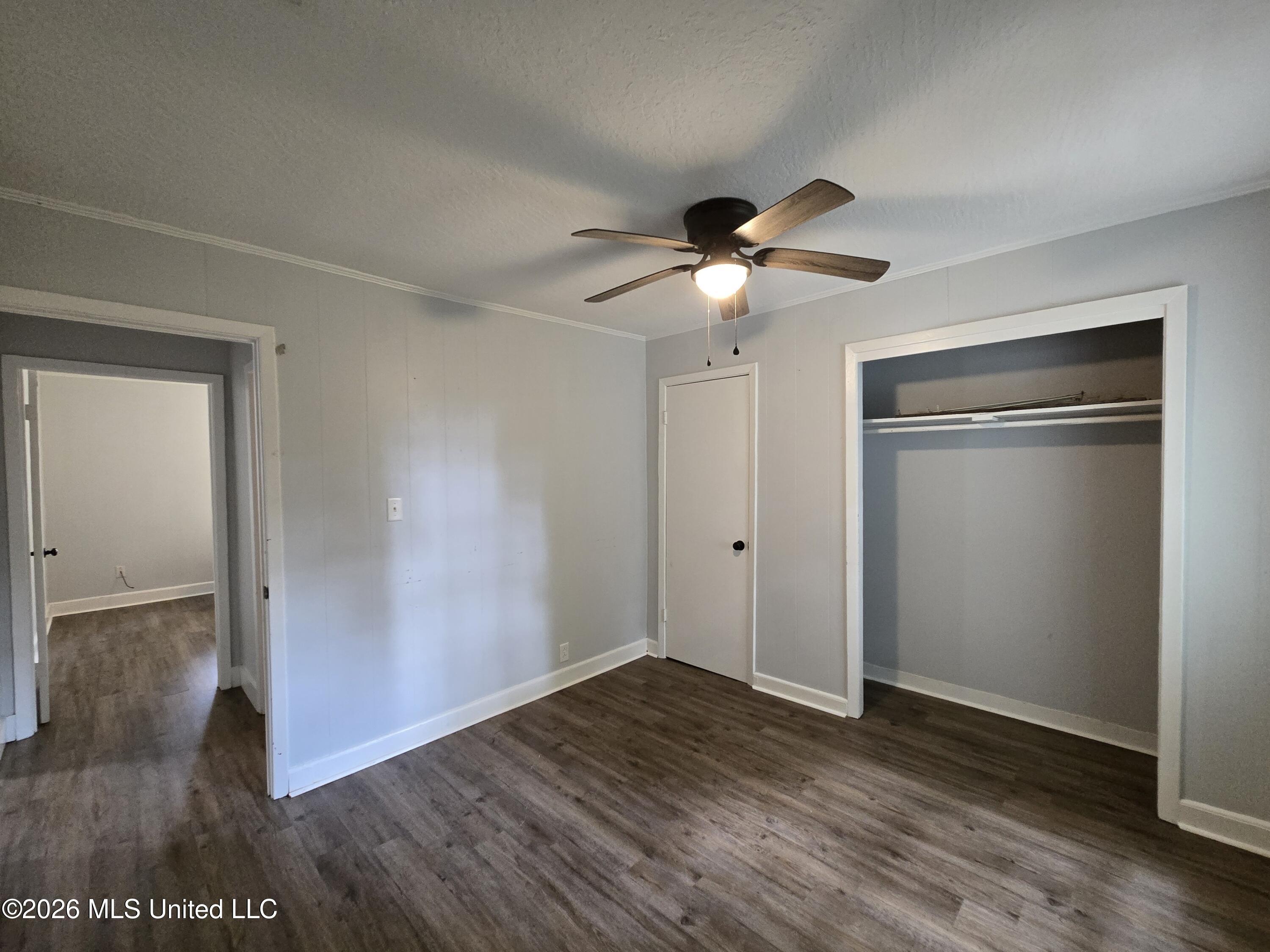 2208 Glendale Avenue Property Photo 9