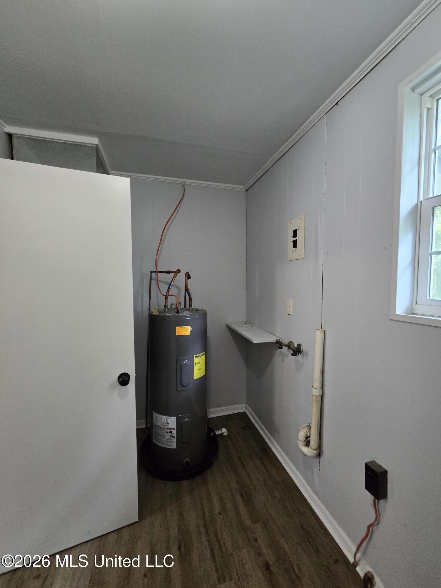 2208 Glendale Avenue Property Photo 12