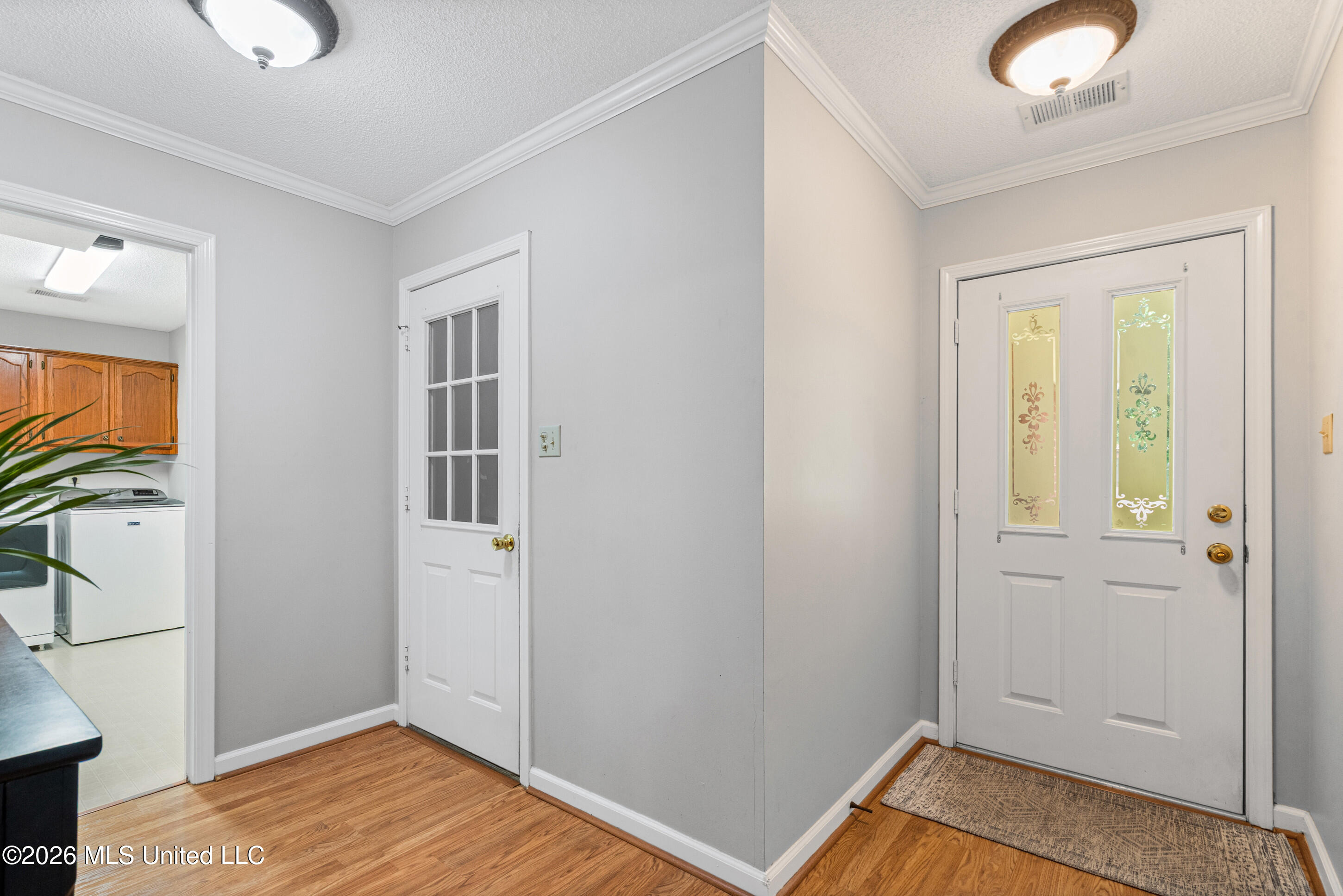 9321 Hickory Drive Property Photo 6