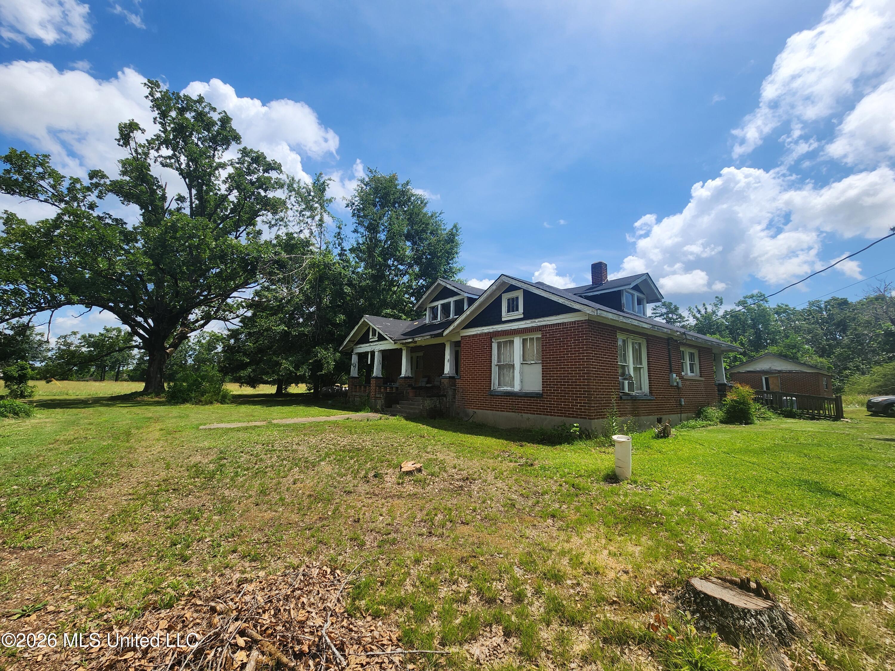 604 County Road 363 Property Photo 3