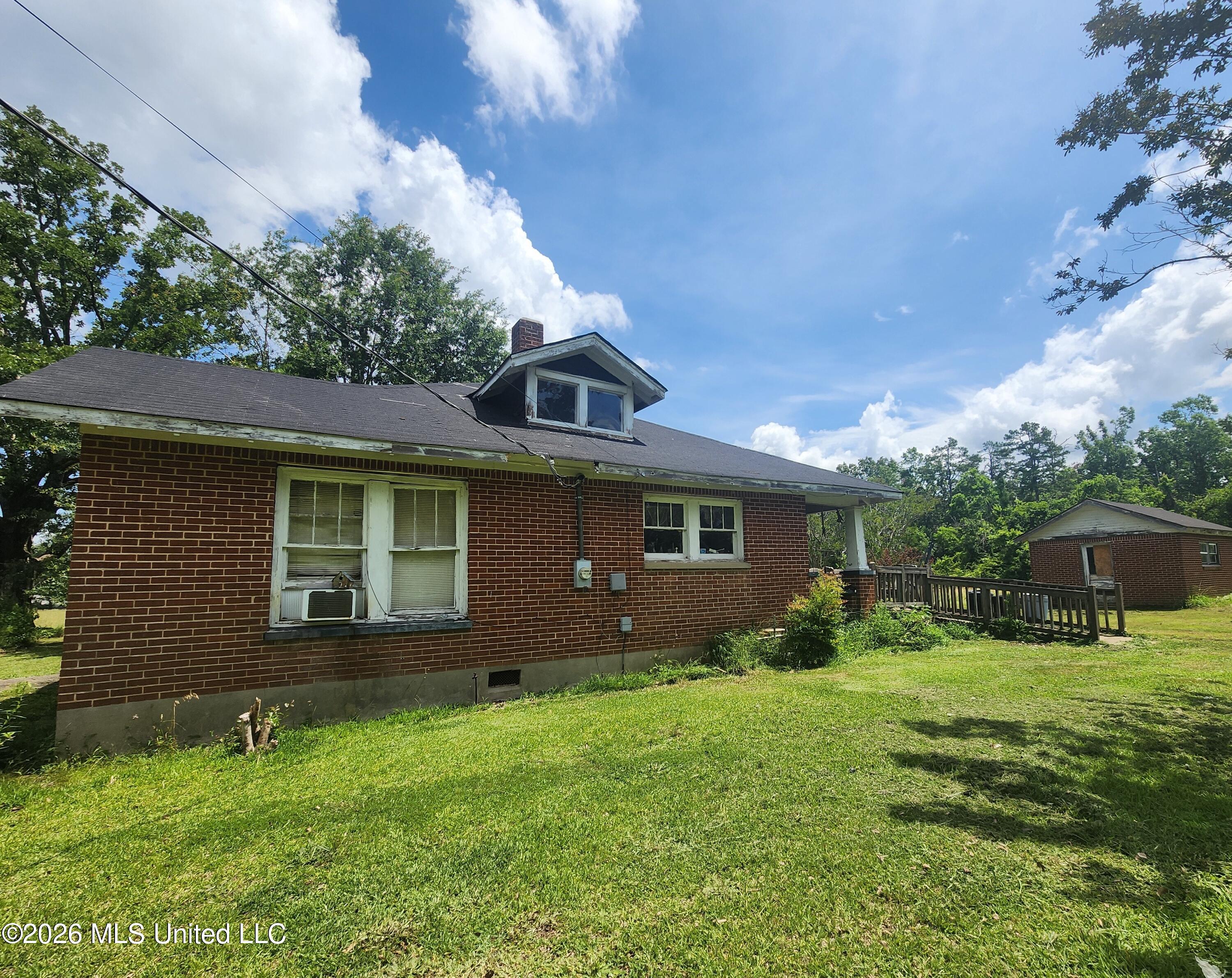 604 County Road 363 Property Photo 4