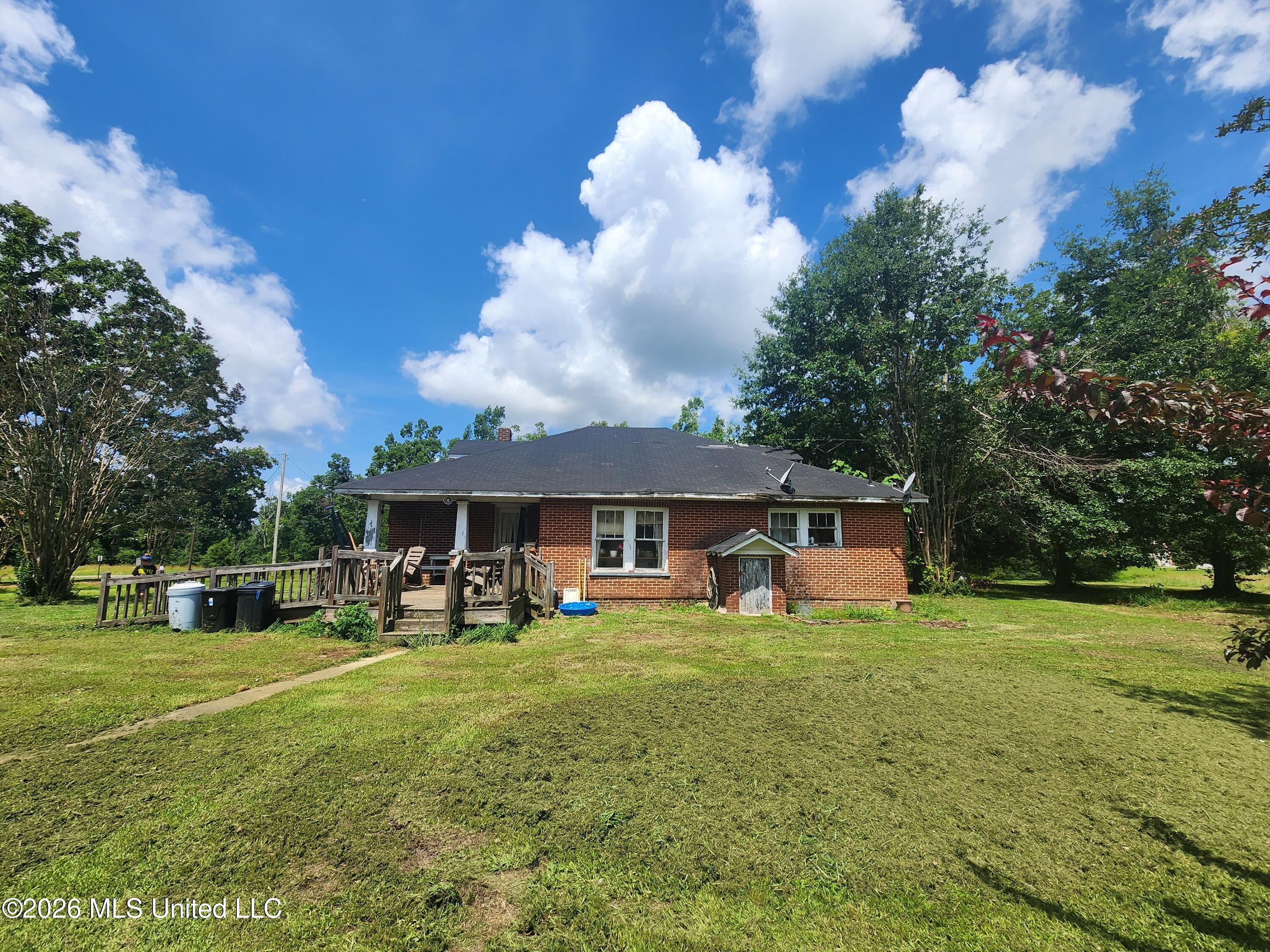 604 County Road 363 Property Photo 18