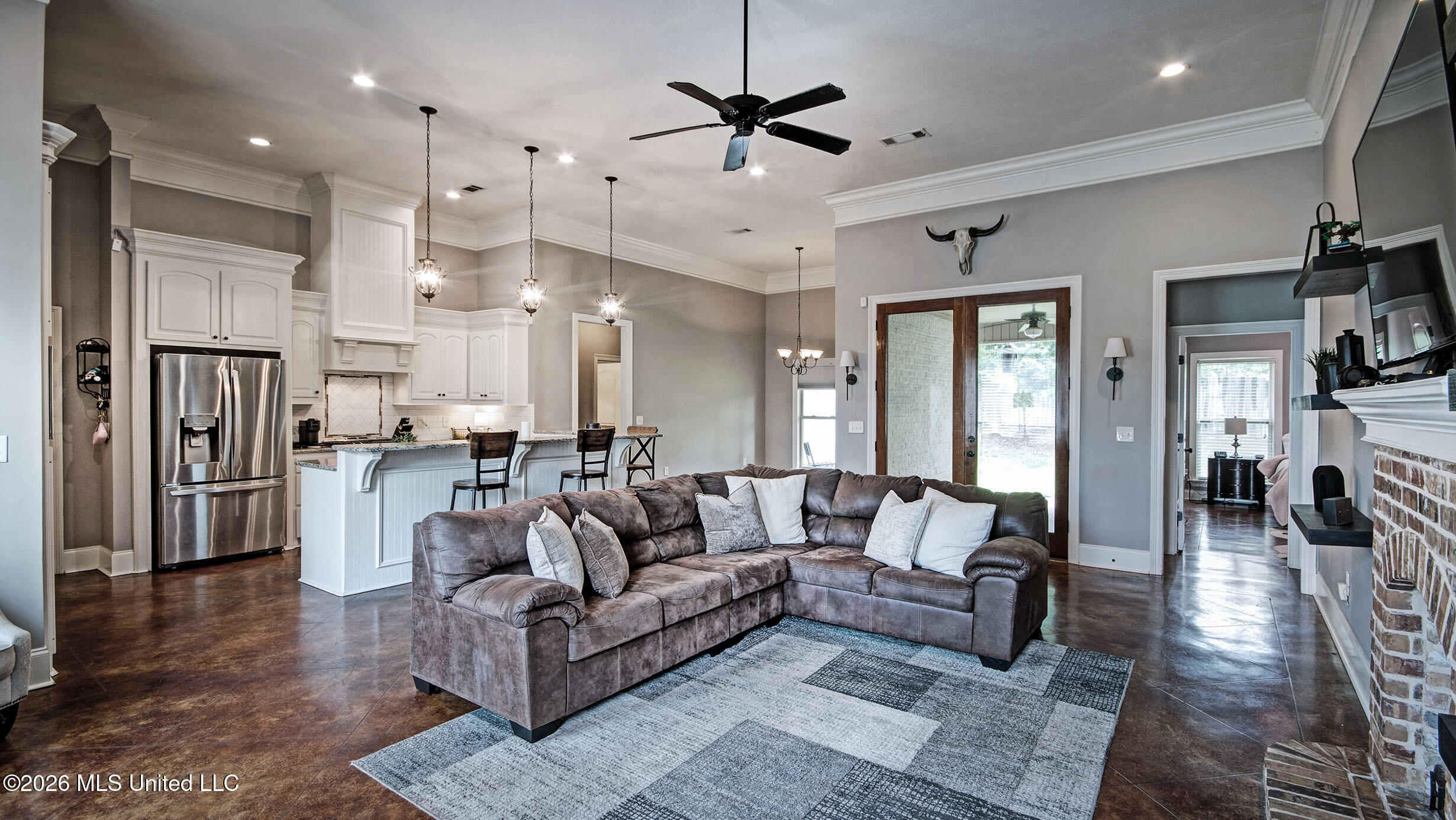148 Provonce Park Property Photo 3