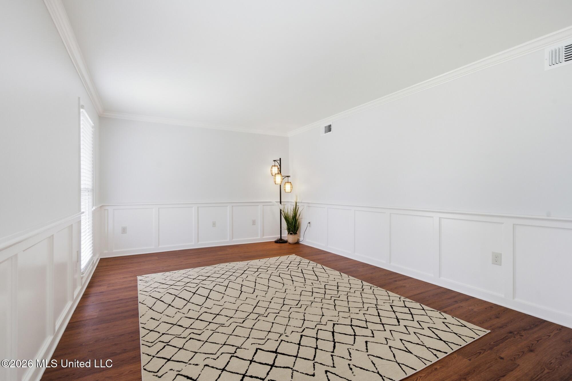 3010 Raphael Drive Property Photo 5