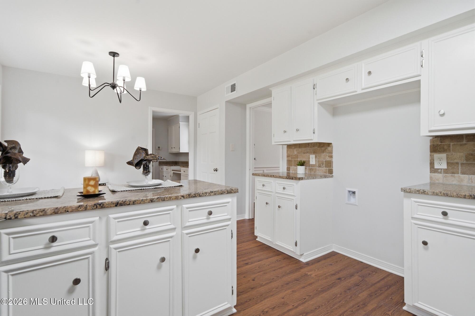 3010 Raphael Drive Property Photo 10