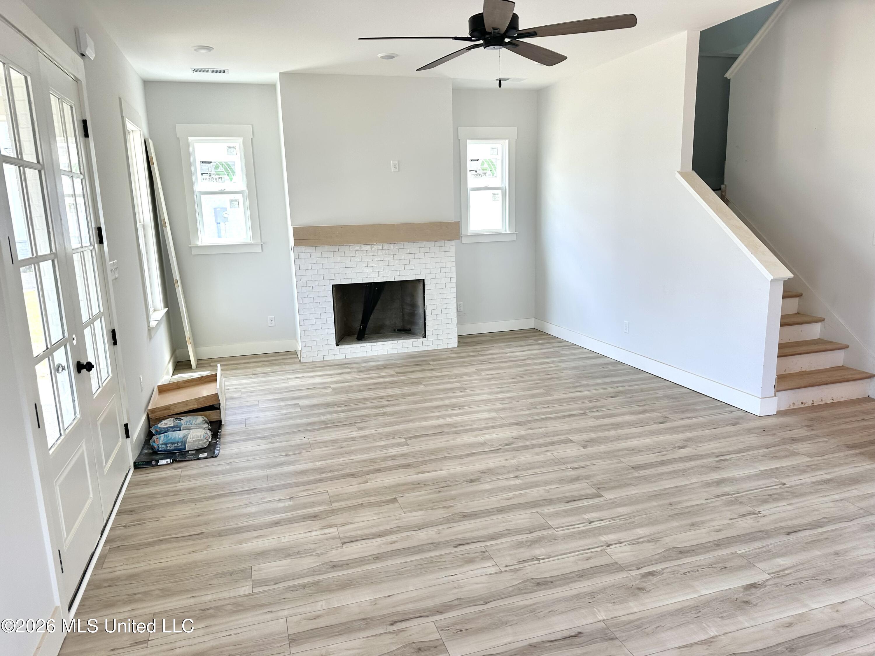3833 Camborne Lane Property Photo 6