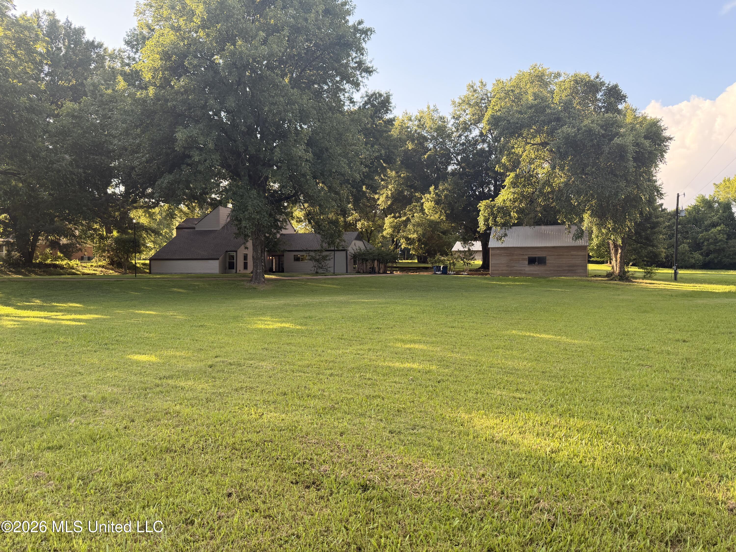 4480 Douglas Drive Property Photo 9